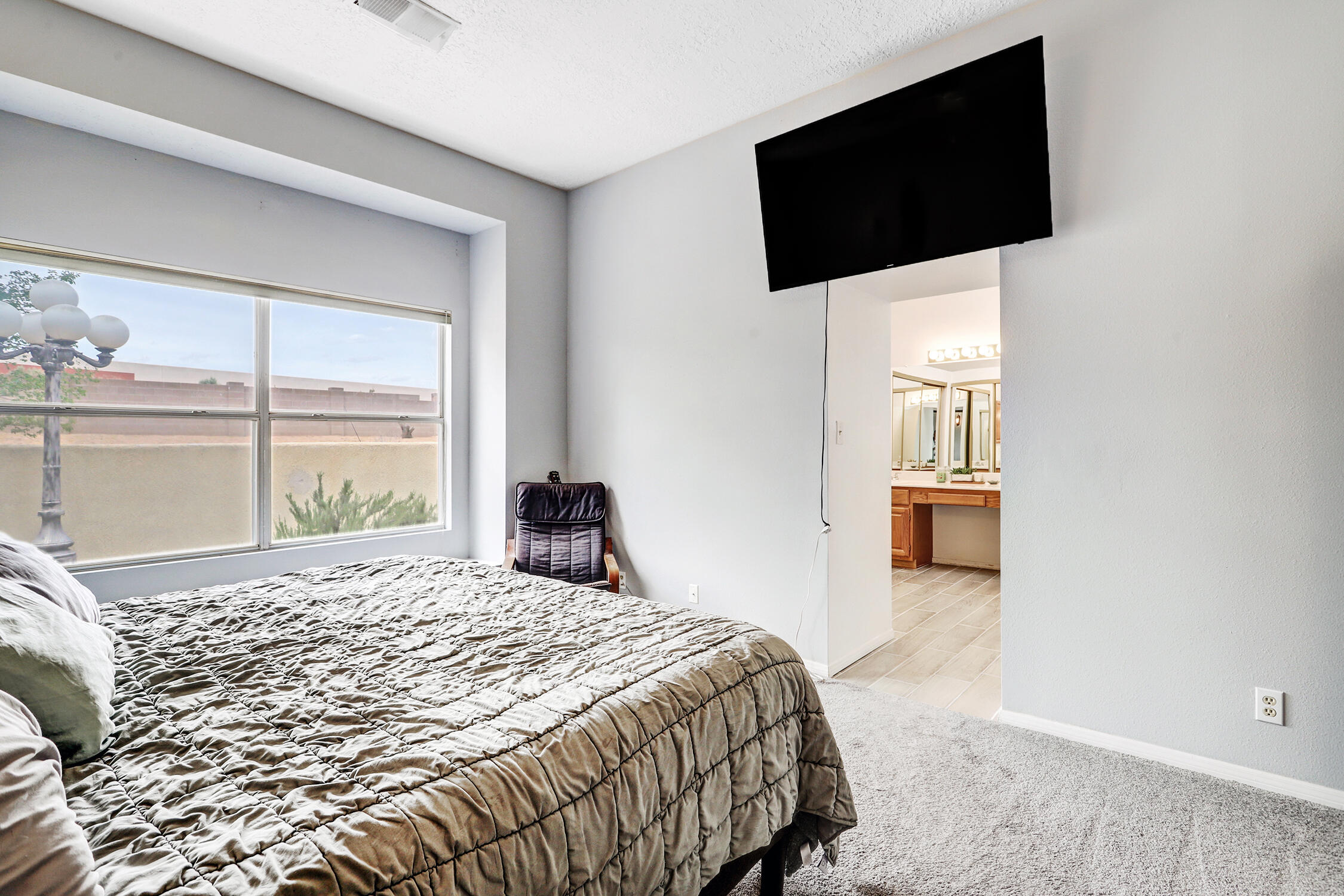 Photo 6 — 2405 Agua Fria Drive NE