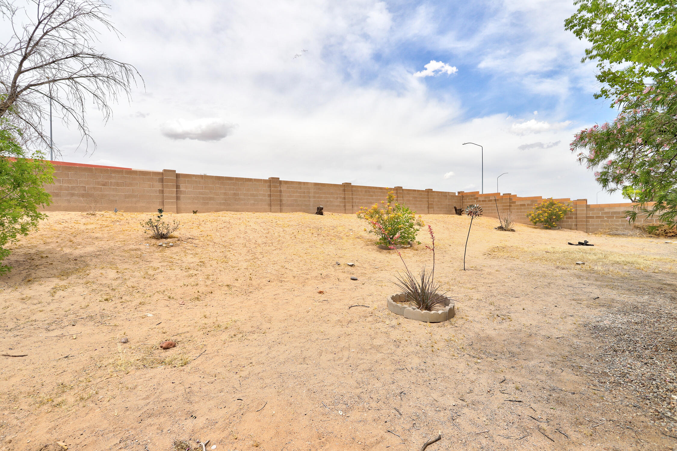 Photo 14 — 2405 Agua Fria Drive NE