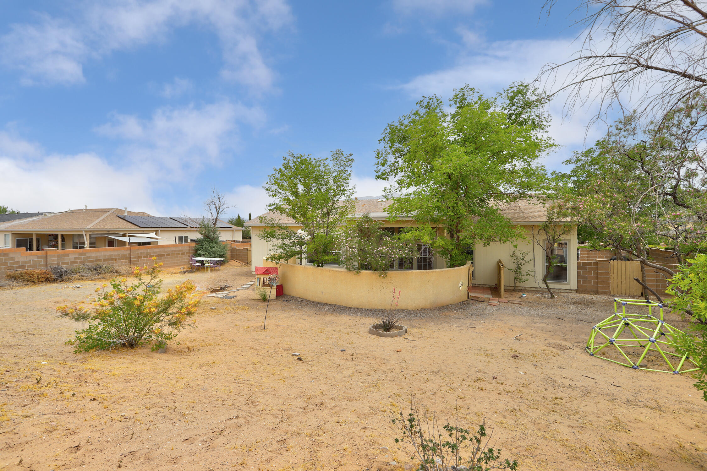 Photo 15 — 2405 Agua Fria Drive NE