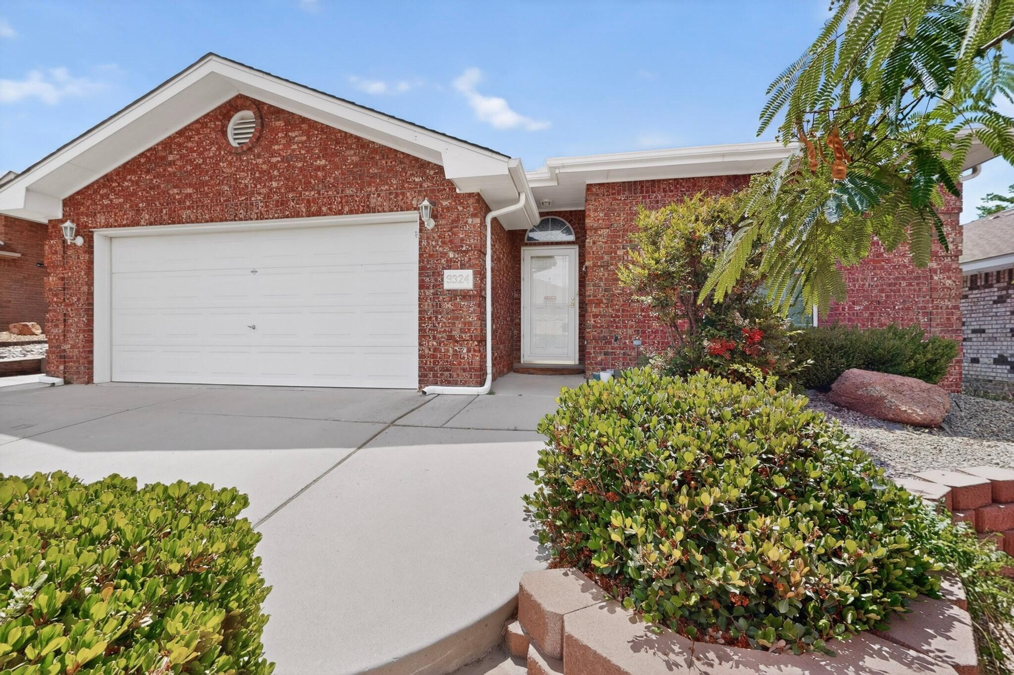 9324 Saguaro Street NW, Albuquerque, NM 87114