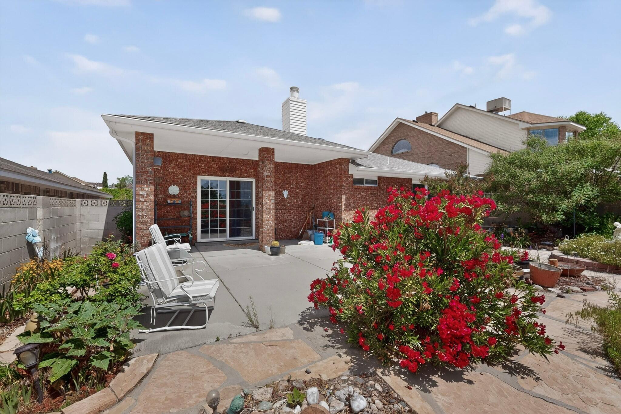 Photo 13 — 9324 Saguaro Street NW