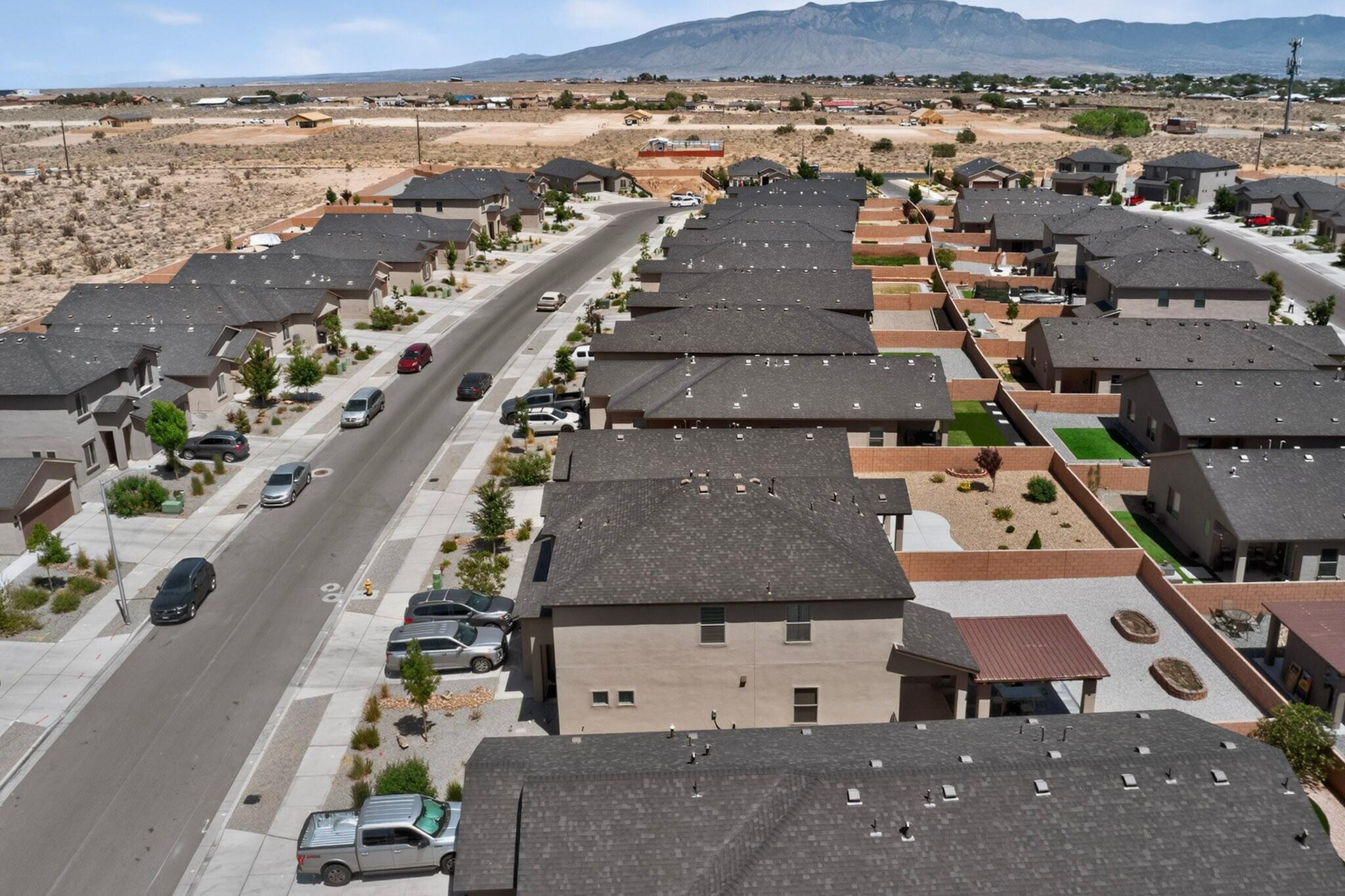 Photo 3 — 150 Spectrum Avenue SW