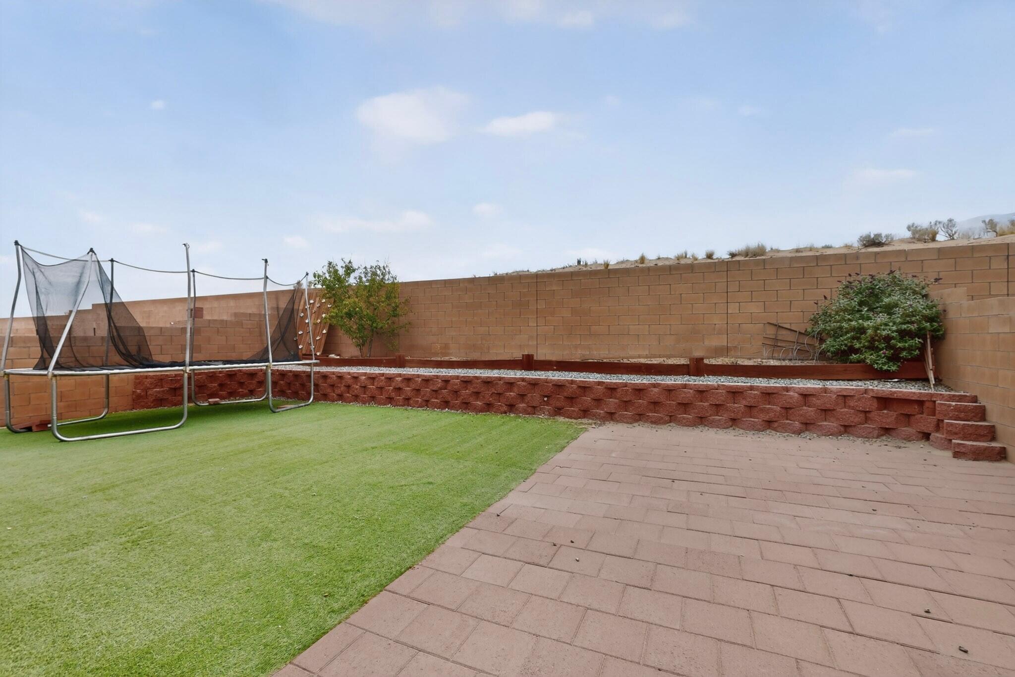 Photo 5 — 5813 Colfax Place NE