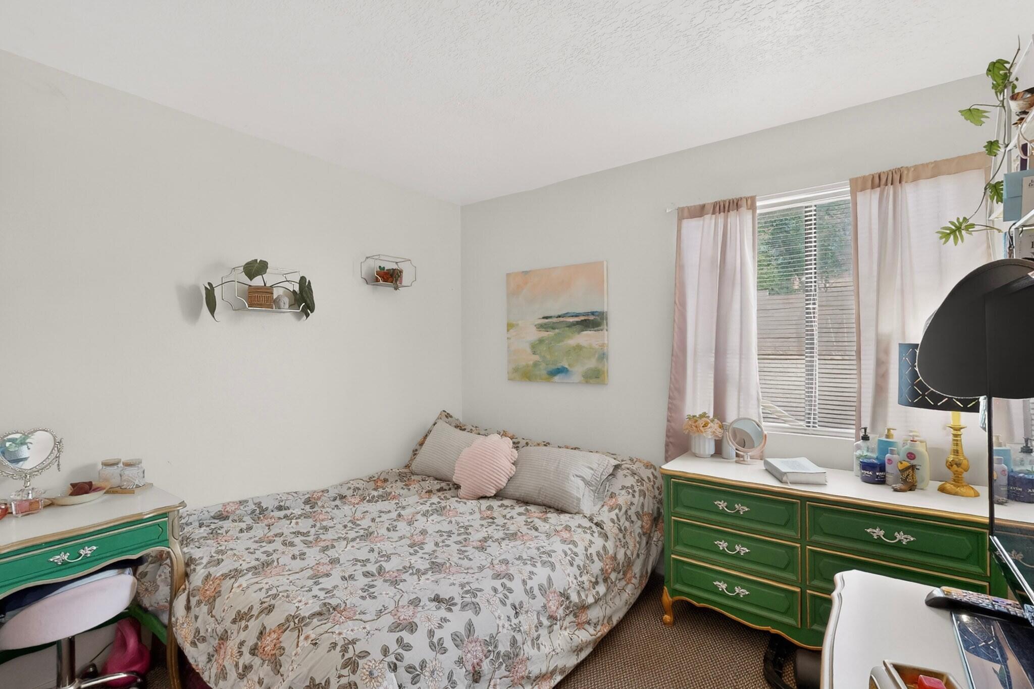 Photo 16 — 4720 Opal Drive NE
