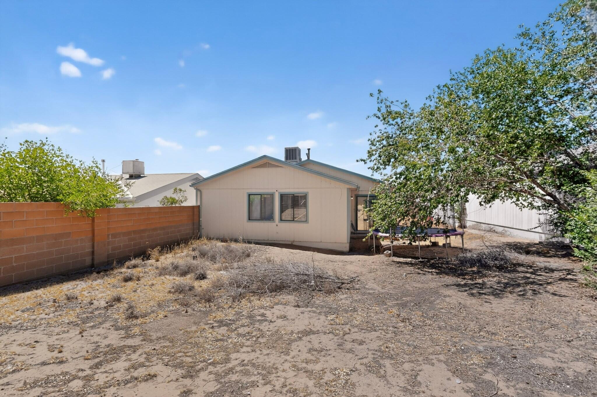 Photo 5 — 4720 Opal Drive NE