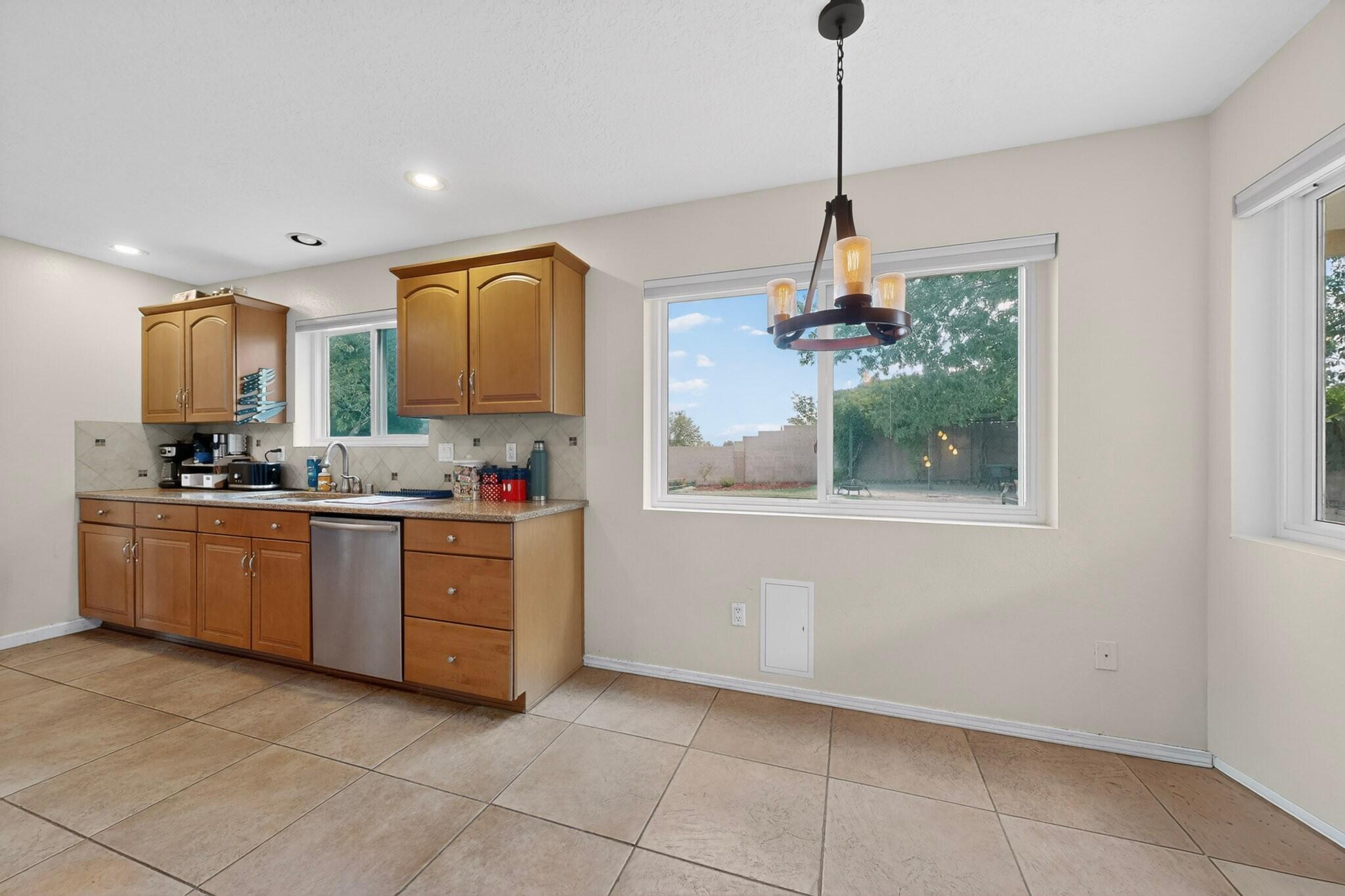 Photo 4 — 4800 Sherry Ann Road NW