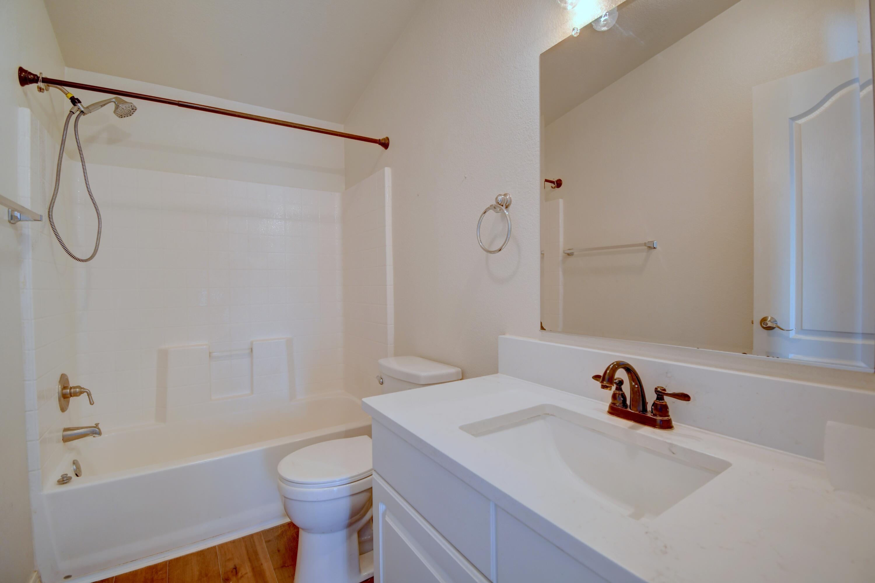 Photo 17 — 173 Barnard Road