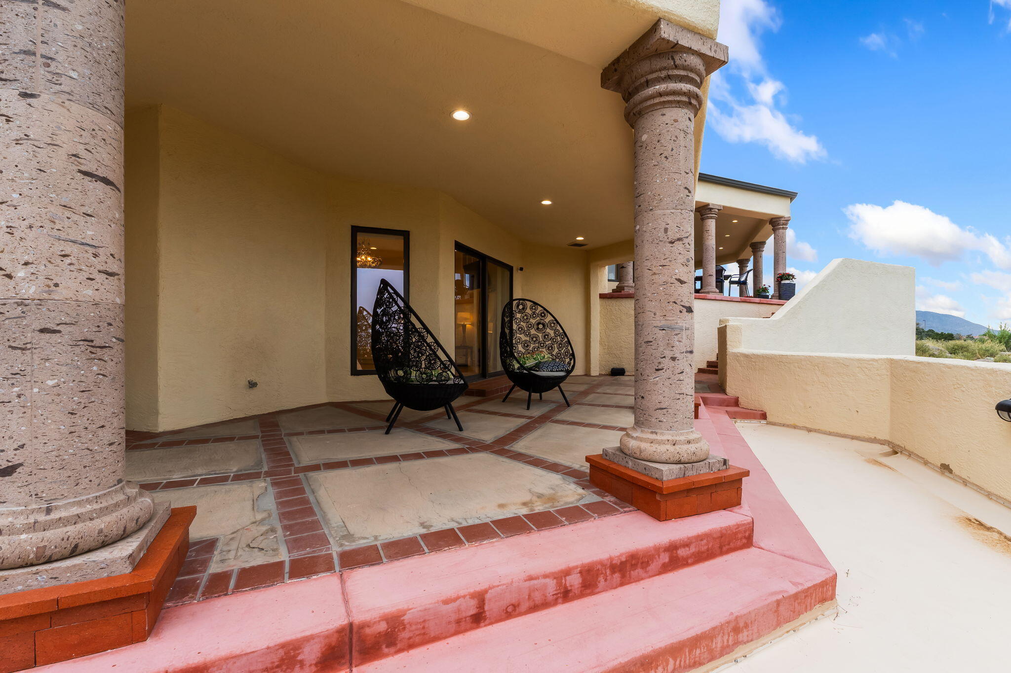 Photo 11 — 2 Sandia Heights Drive NE