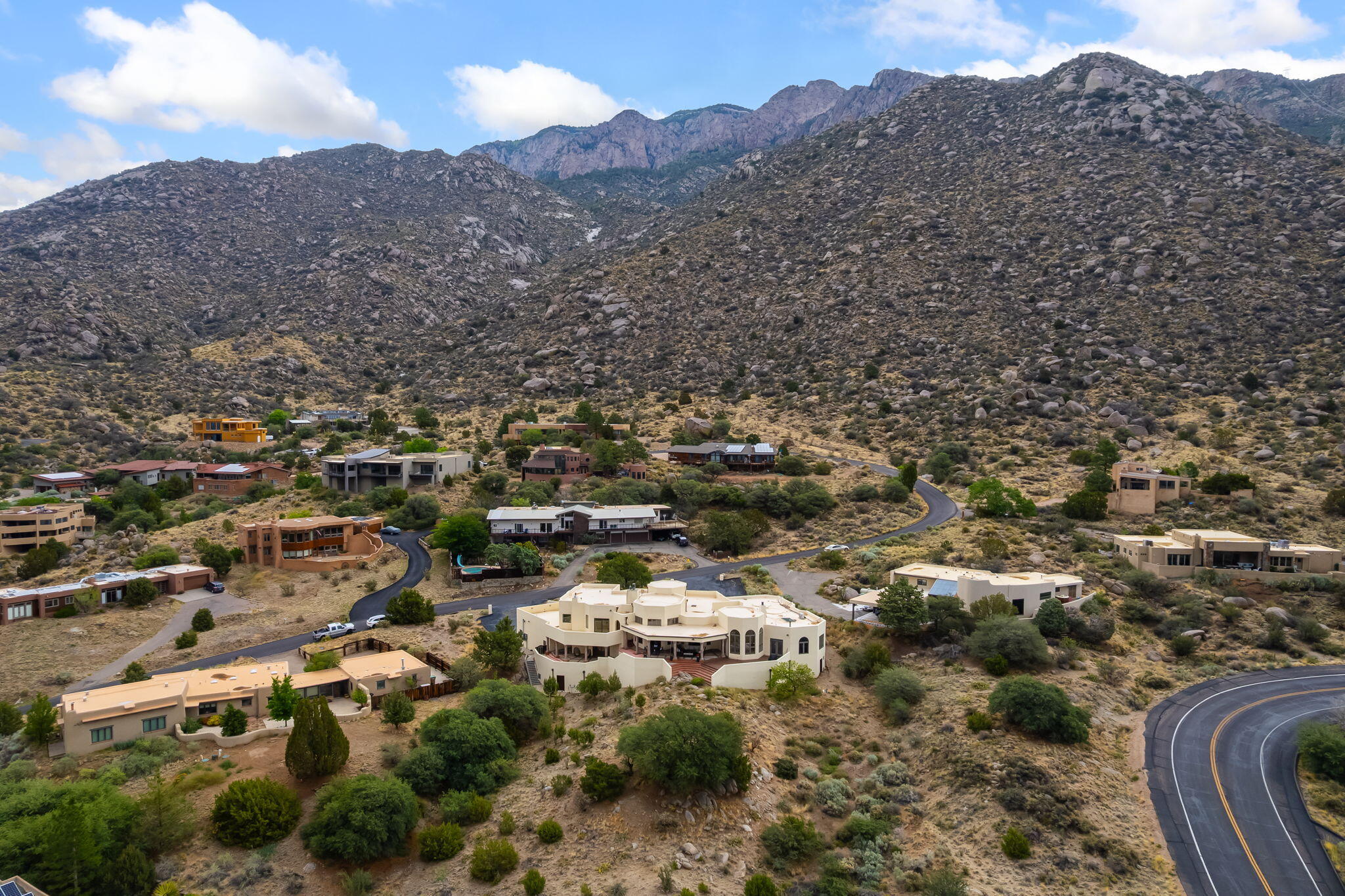 Photo 4 — 2 Sandia Heights Drive NE