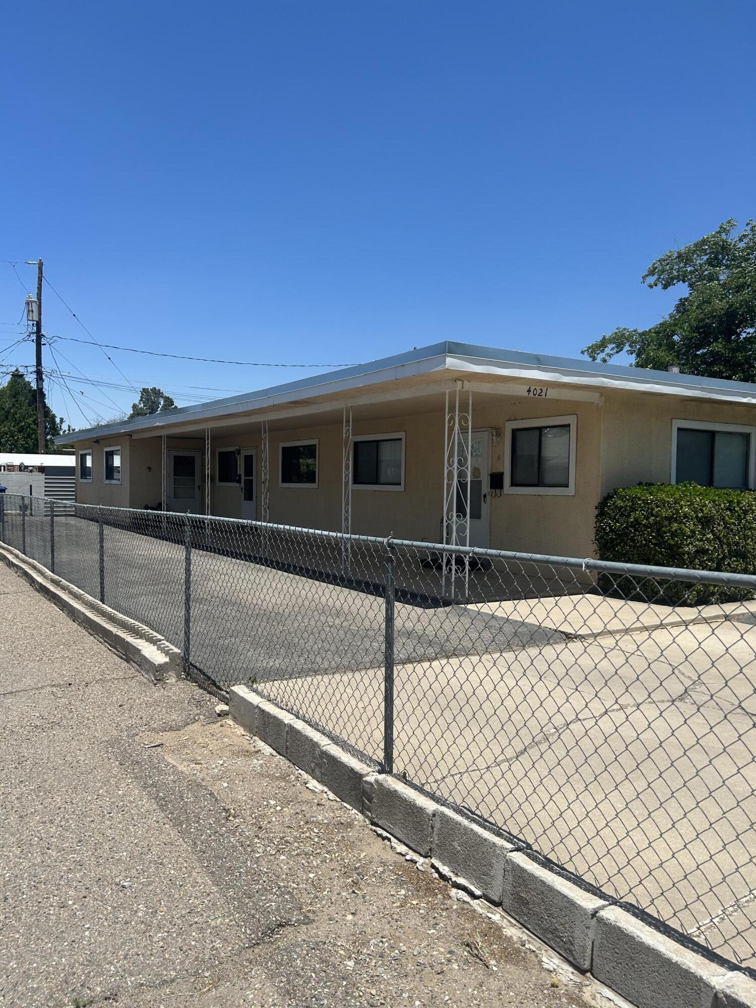 4021 Thaxton Avenue SE, Albuquerque, NM 87108