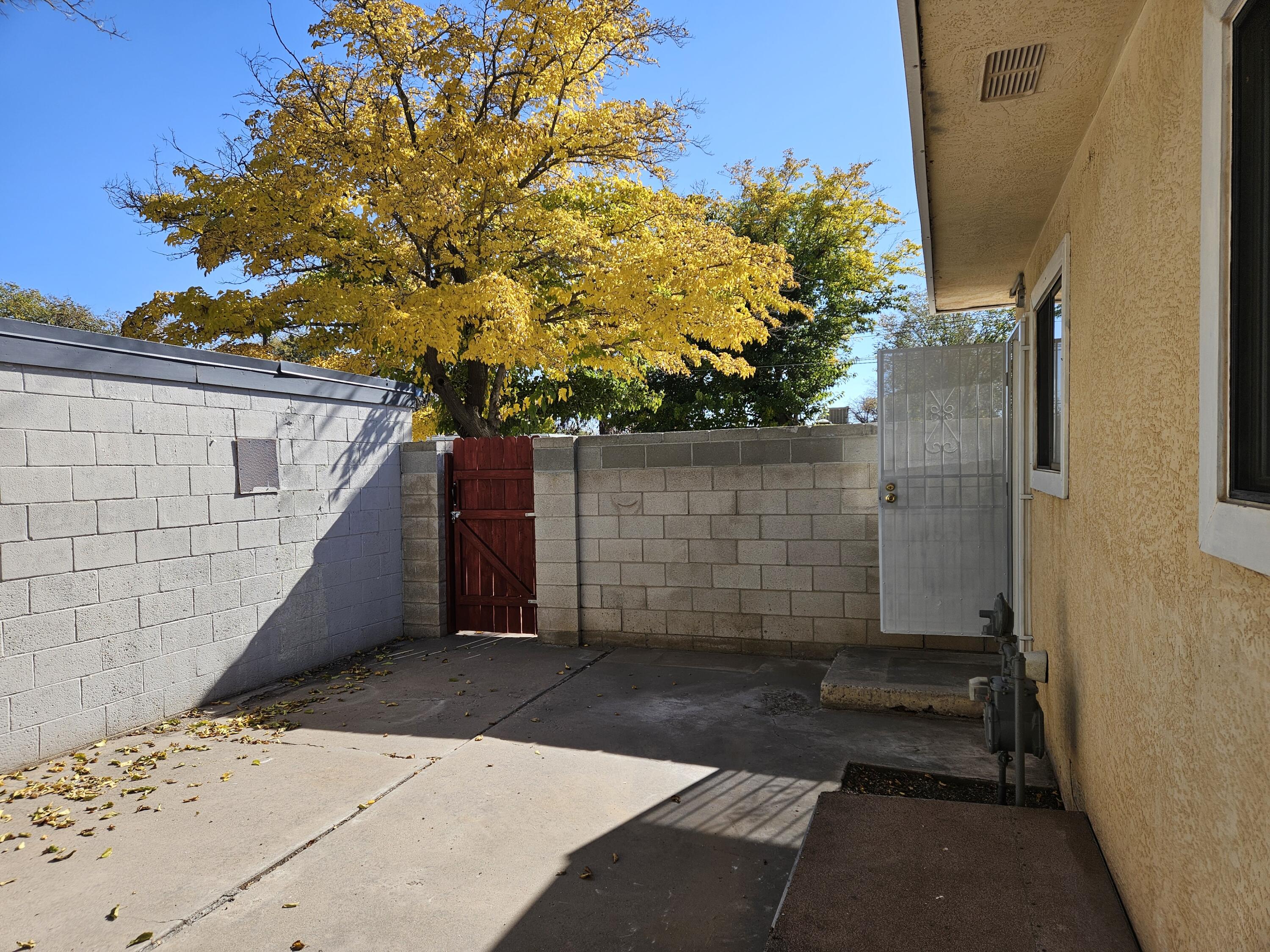Photo 6 — 4021 Thaxton Avenue SE
