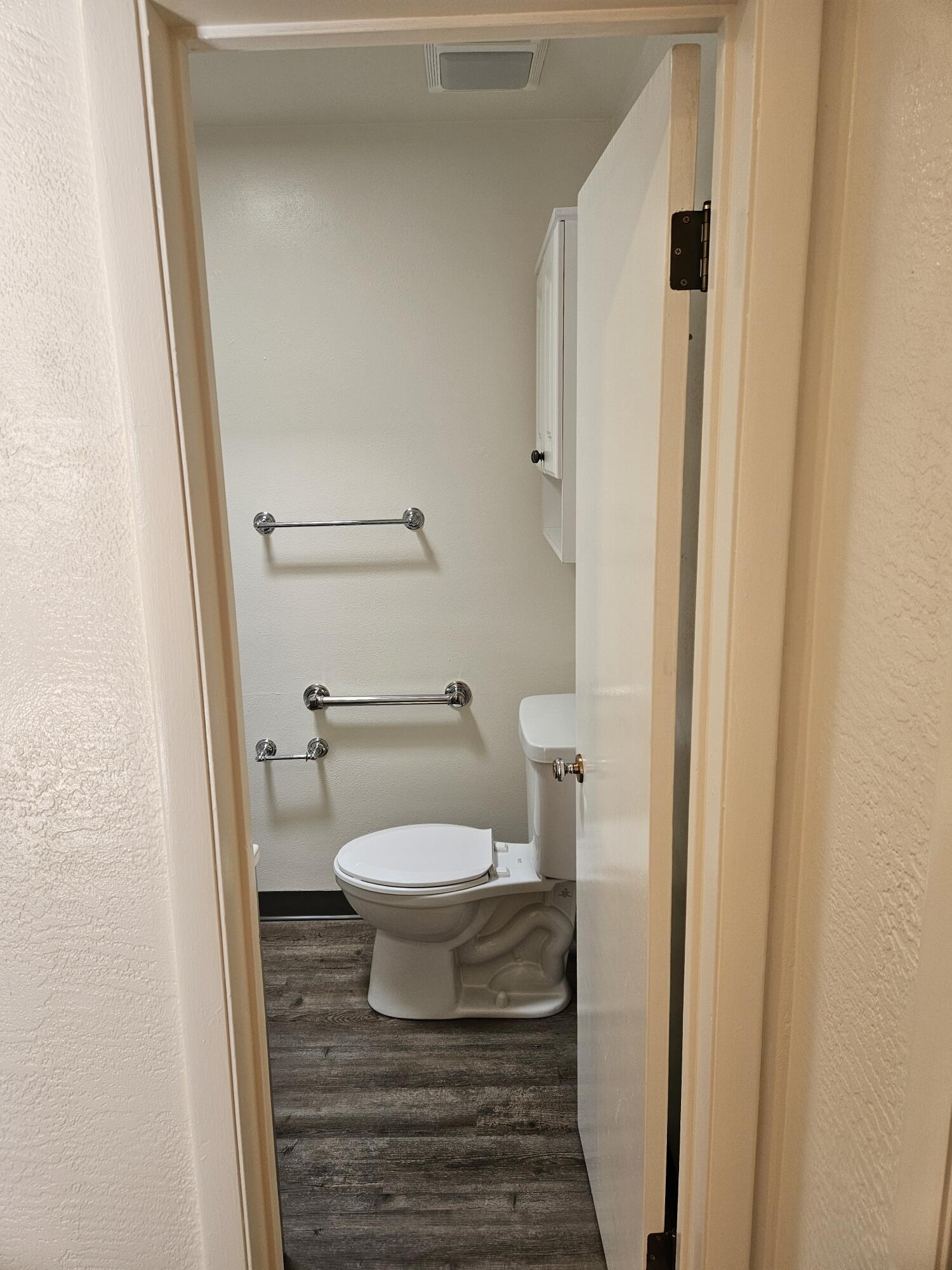 Photo 7 — 4021 Thaxton Avenue SE