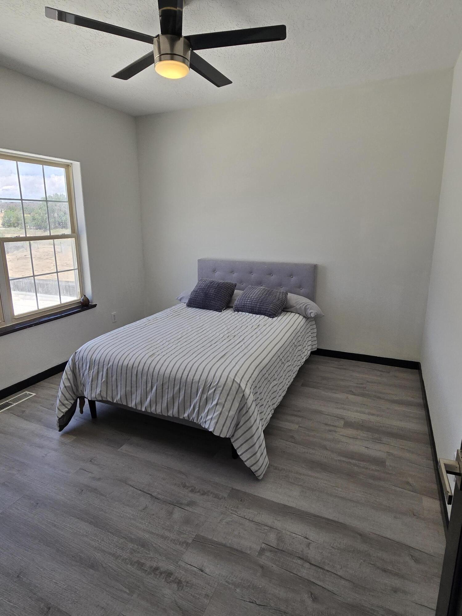 Photo 5 — 6421 San Ildefonso Drive NW