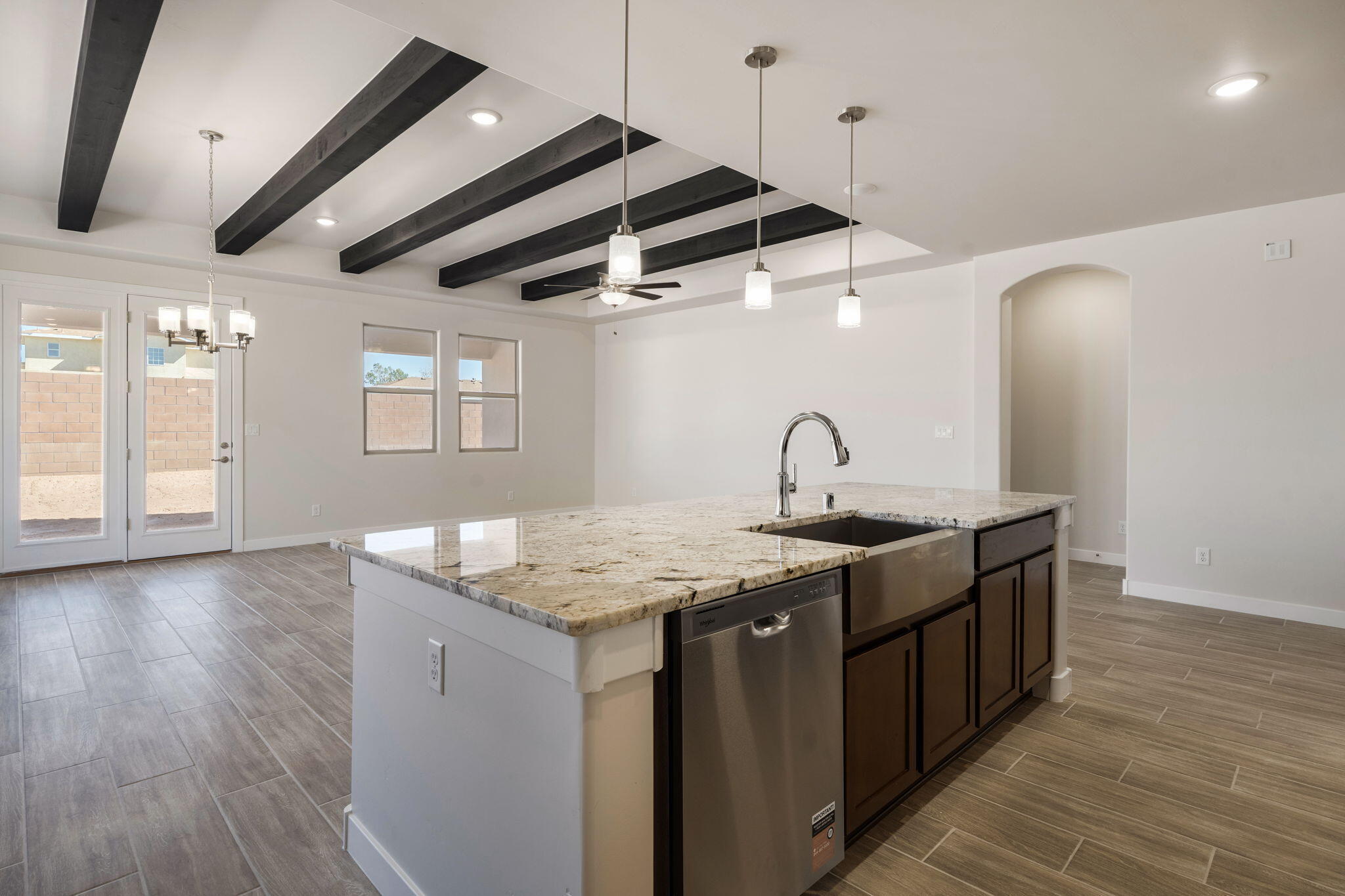 Photo 5 — 7244 Loire Drive NE