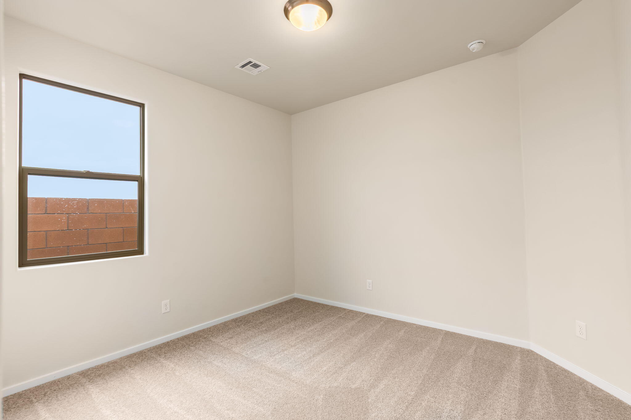 Photo 9 — 7245 Loire Drive NE