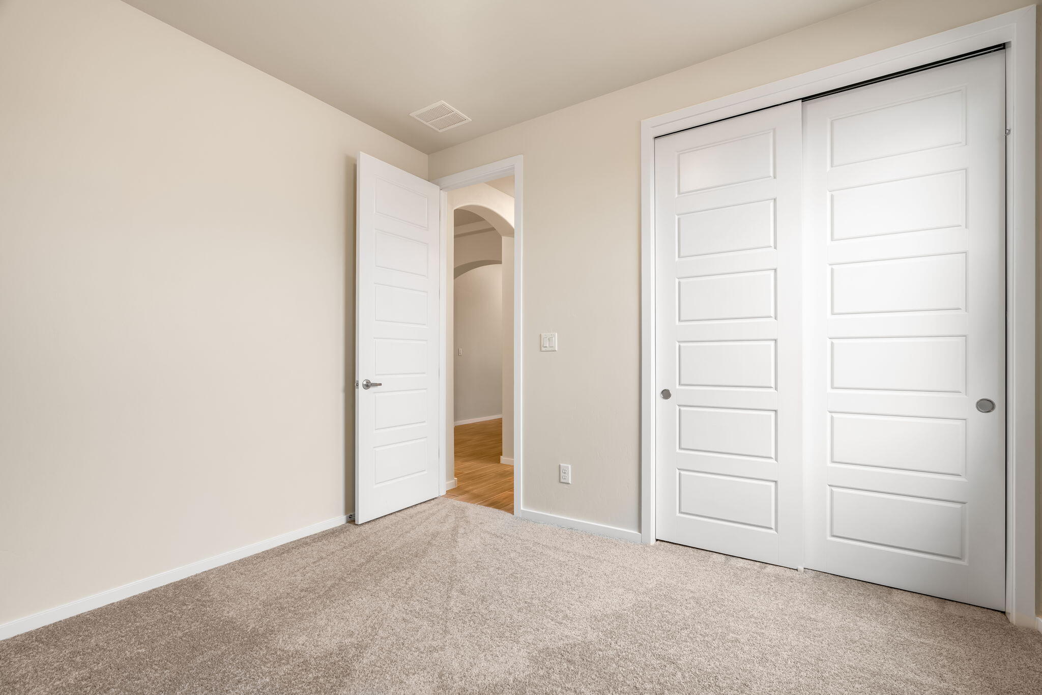 Photo 8 — 7245 Loire Drive NE