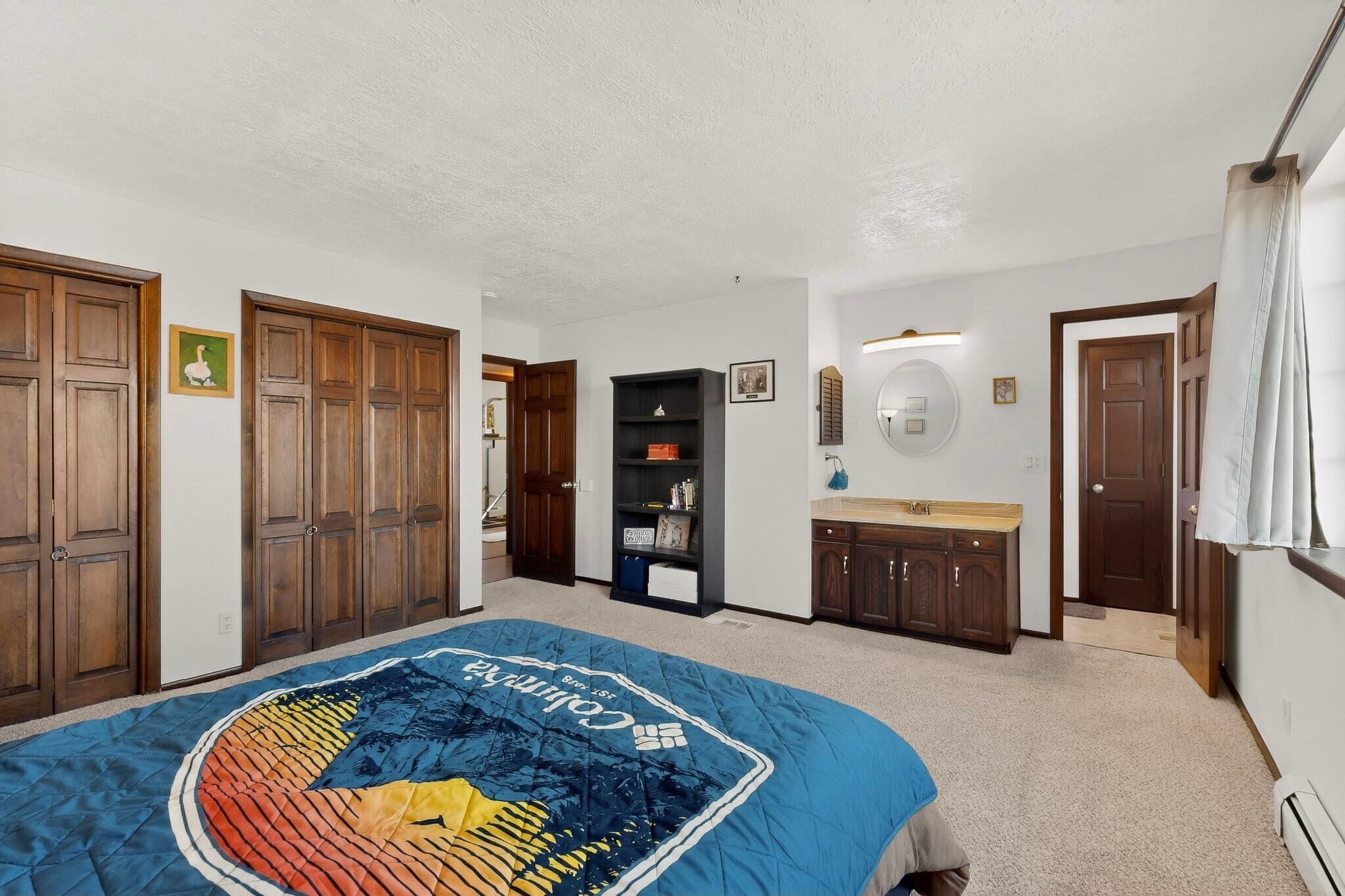 Photo 3 — 10005 Cardinal Street NW