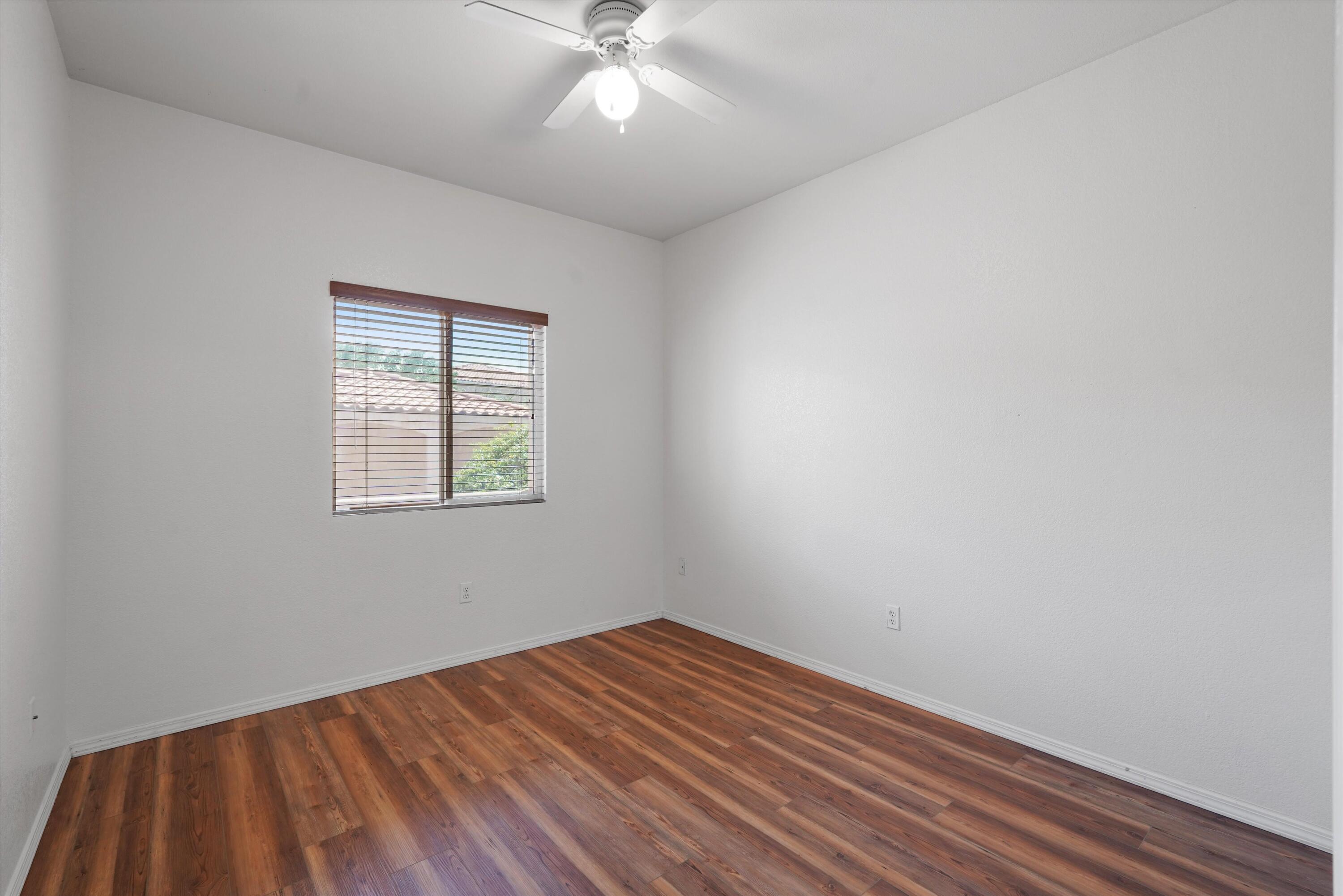 Photo 9 — 6800 Vista Del Norte Road NE 1114