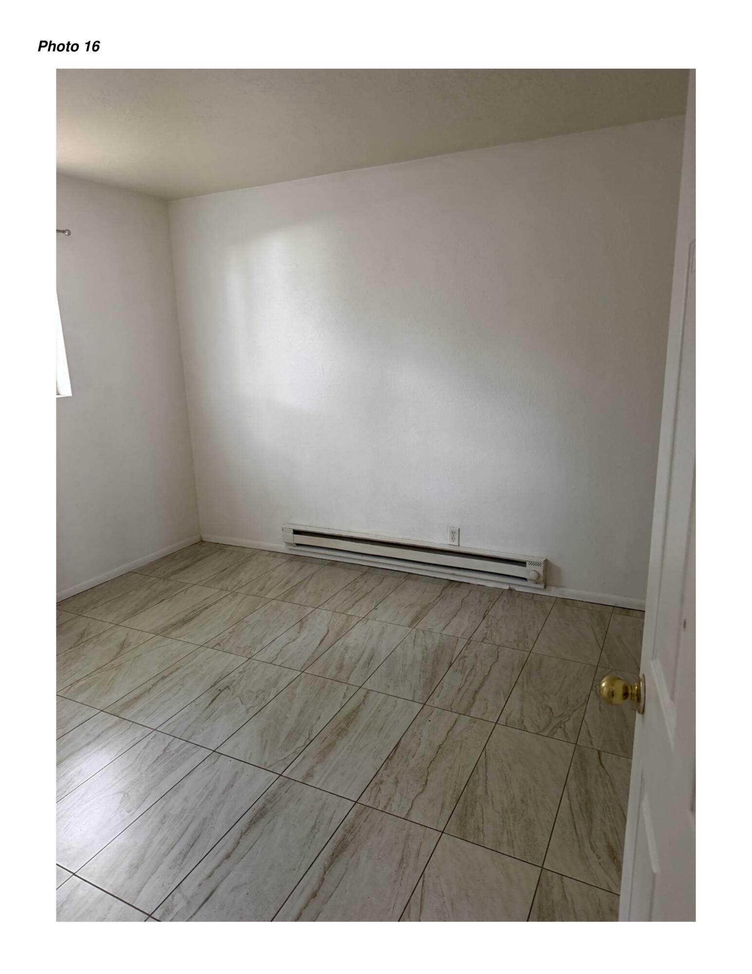 Photo 7 — 209 Texas Street NE