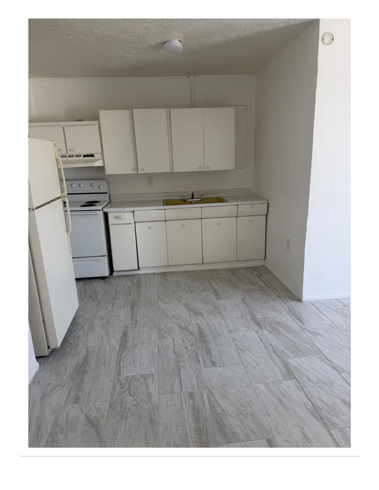 Photo 20 — 209 Texas Street NE