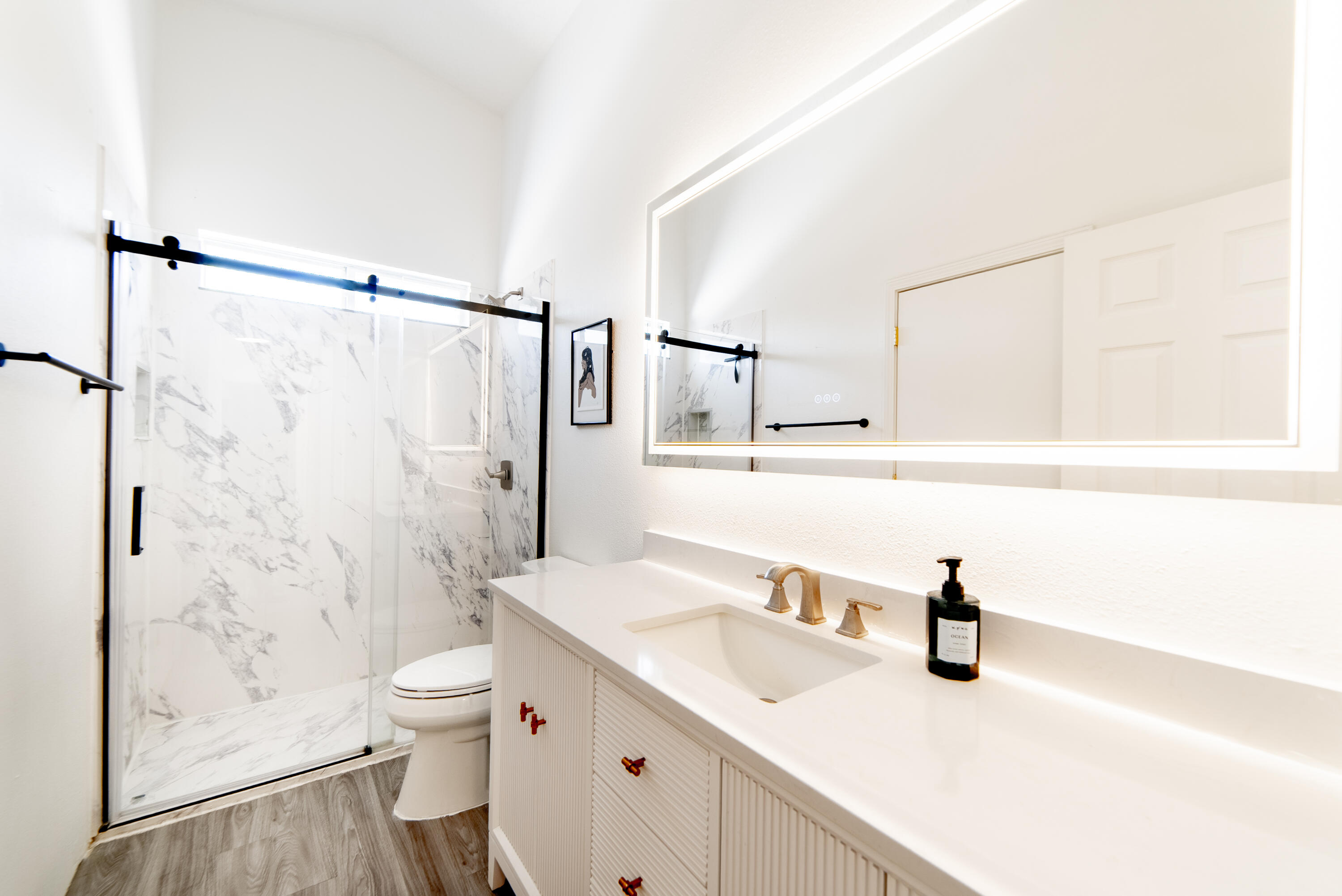 Photo 4 — 6009 Cyonus Avenue NW
