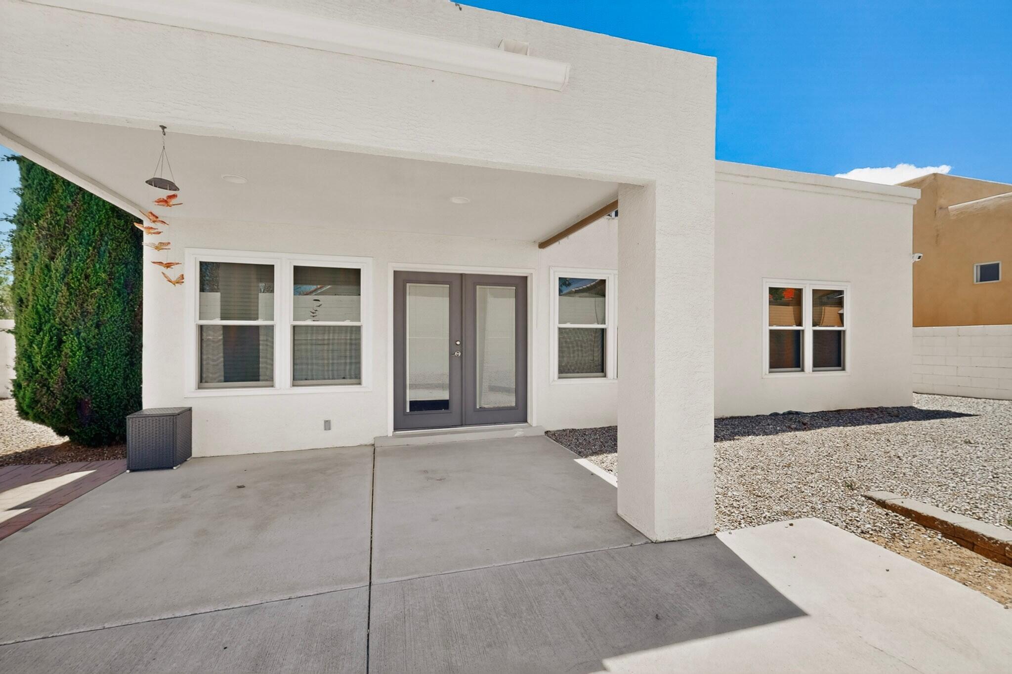 Photo 5 — 233 Nicklaus Drive SE