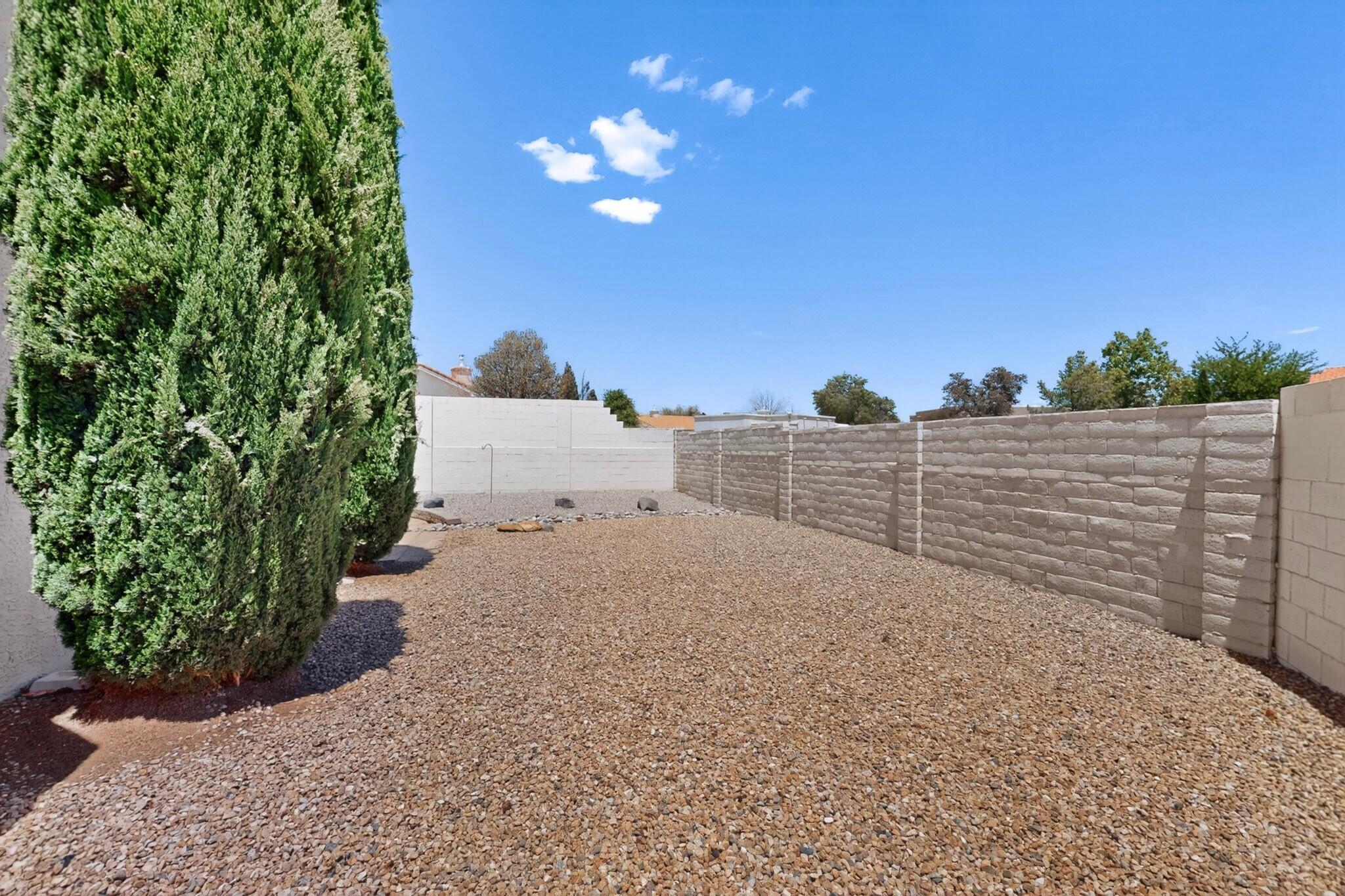 Photo 8 — 233 Nicklaus Drive SE