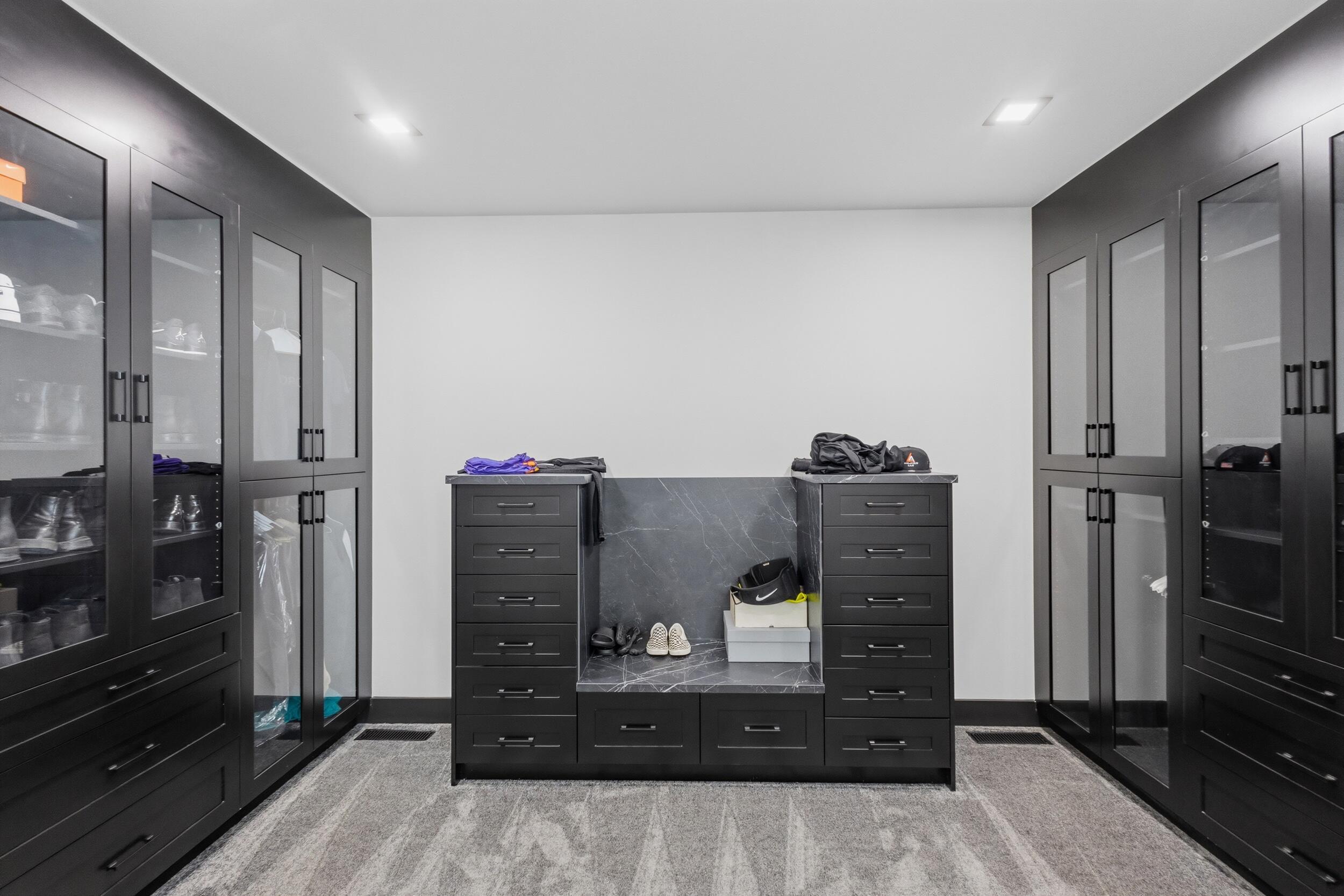 Photo 17 — 1320 Crestview Drive SW