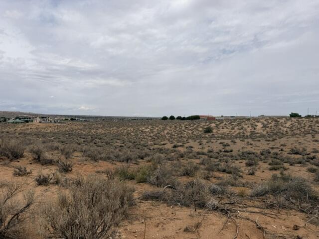 Photo 3 — 624 Moccasin Drive NE