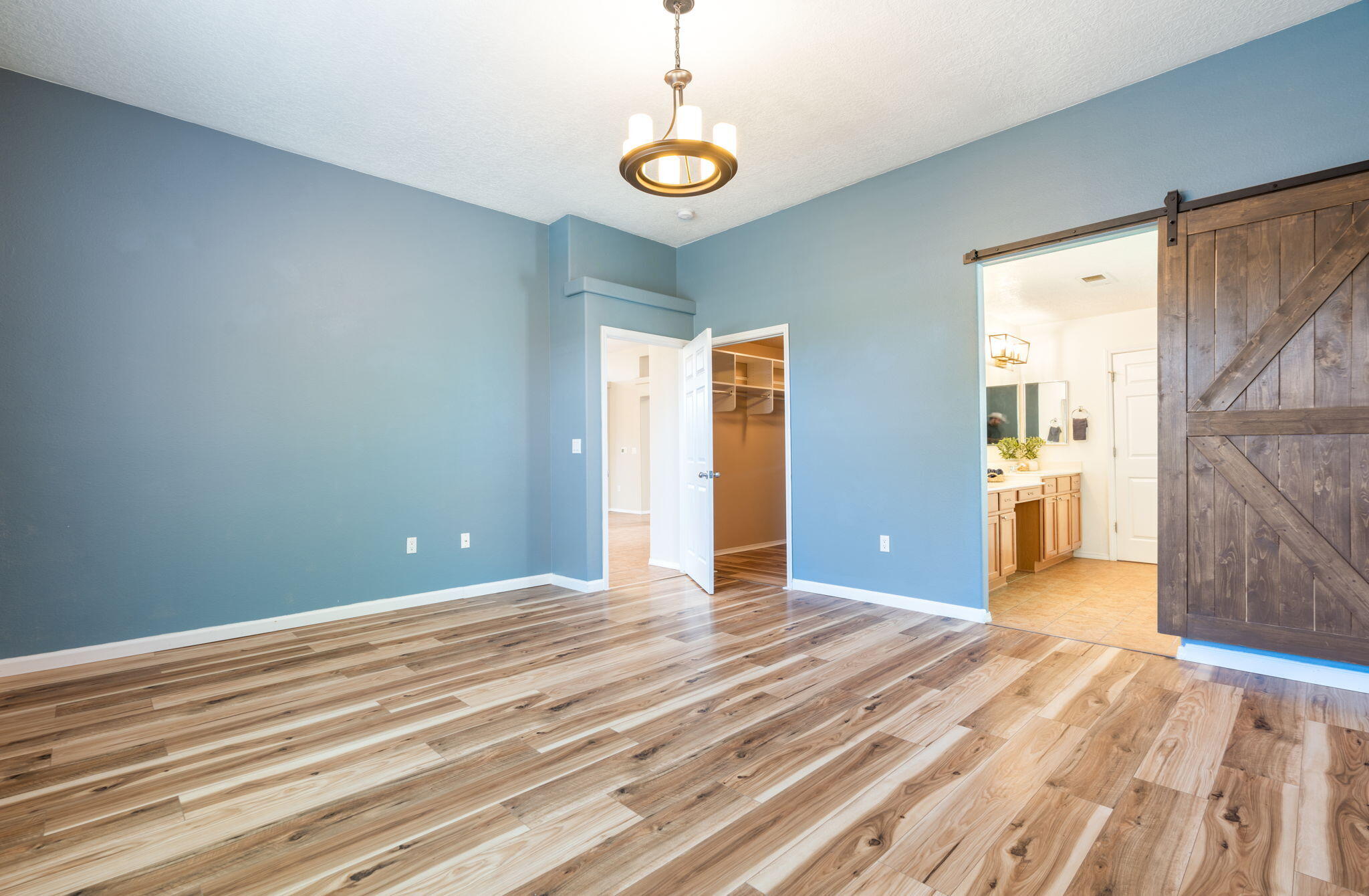 Photo 20 — 212 Riesling Road