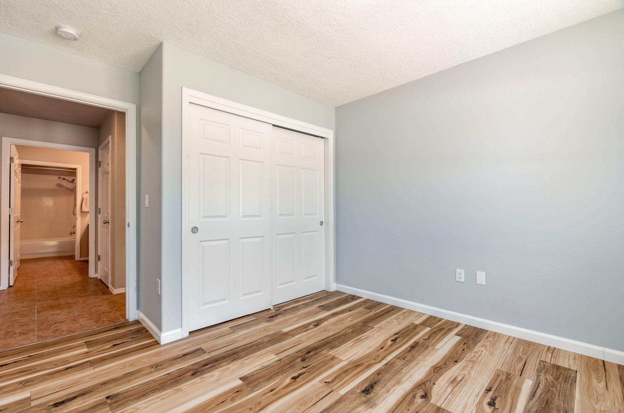 Photo 9 — 212 Riesling Road