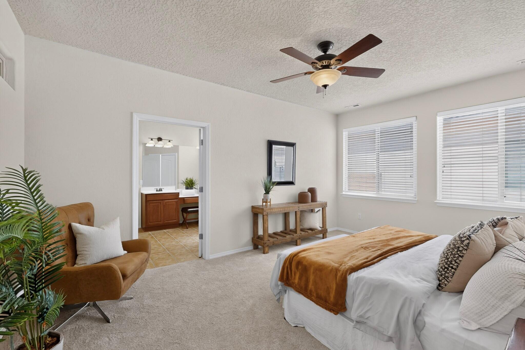 Photo 3 — 910 Mountain Phlox Way