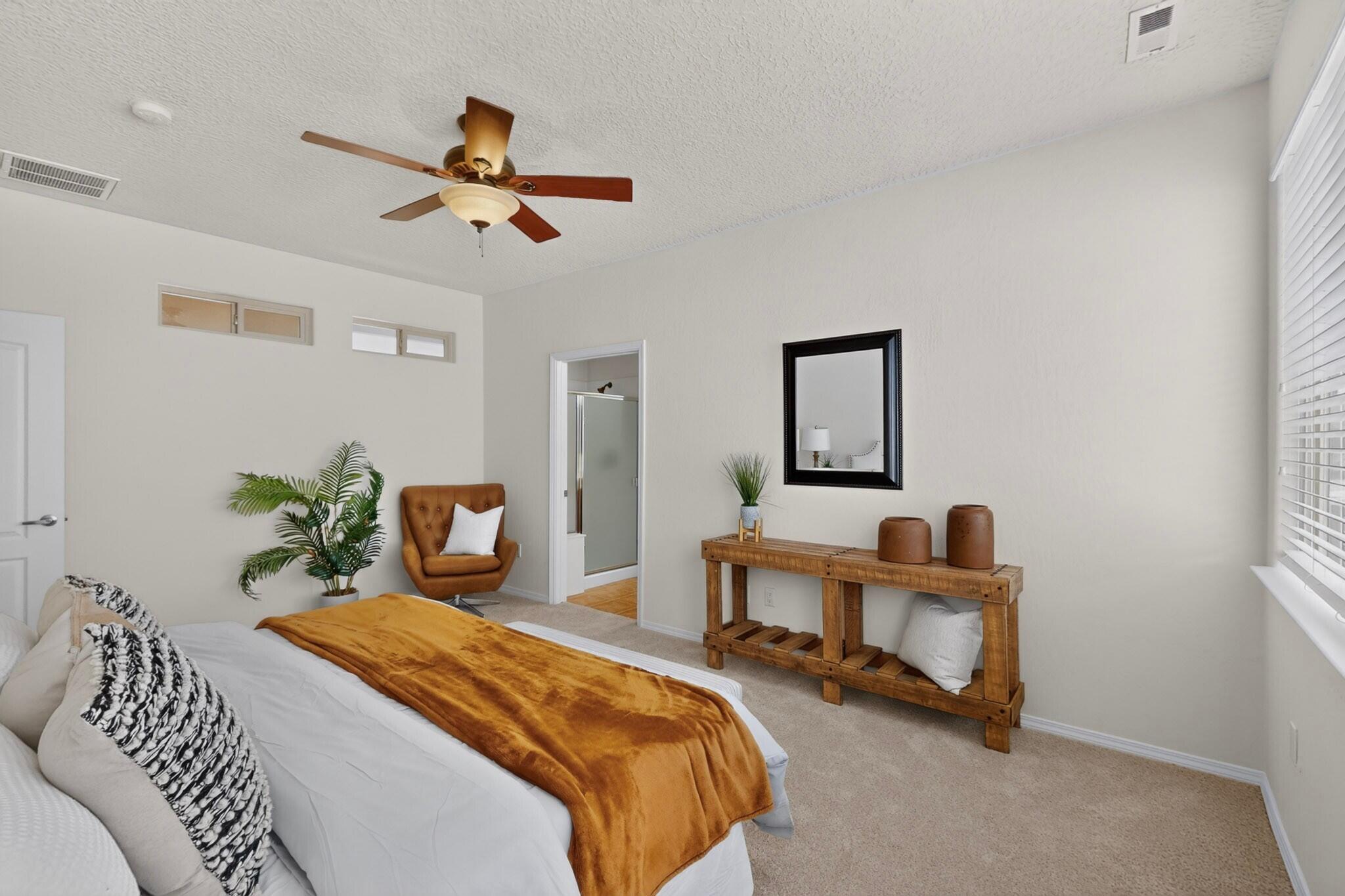 Photo 2 — 910 Mountain Phlox Way