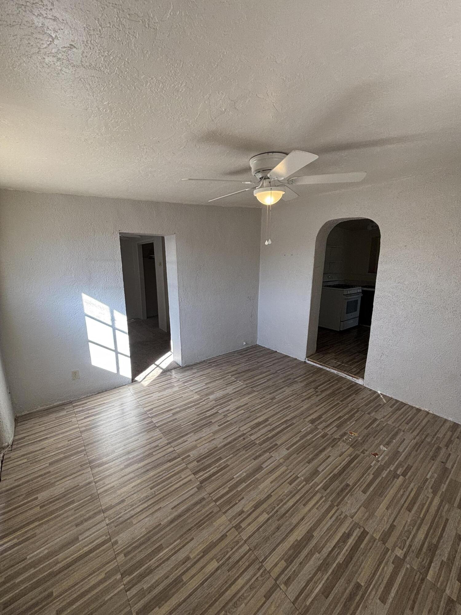 Photo 9 — 427 Odelia Road NE