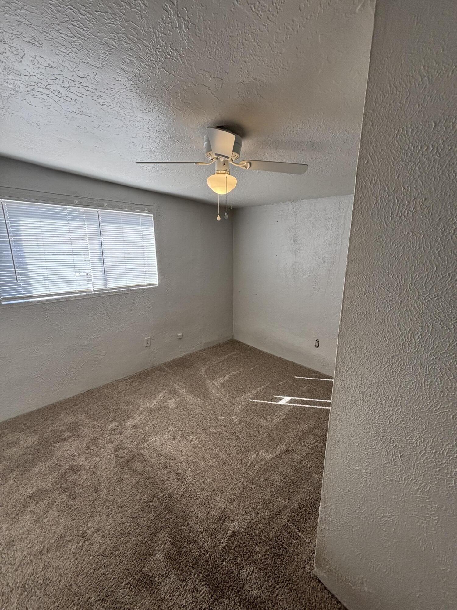 Photo 3 — 427 Odelia Road NE