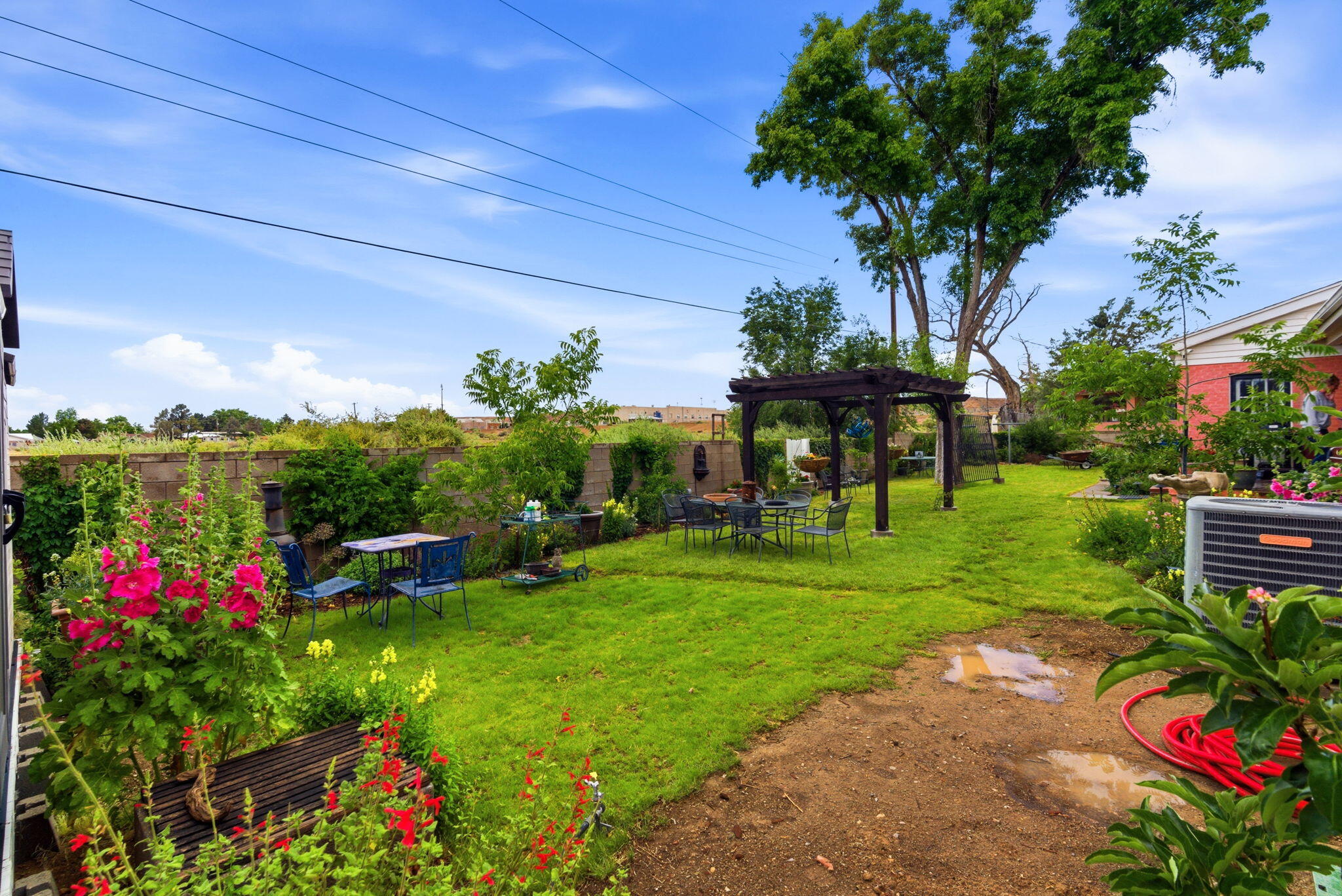 Photo 13 — 1515 W Reinken Avenue