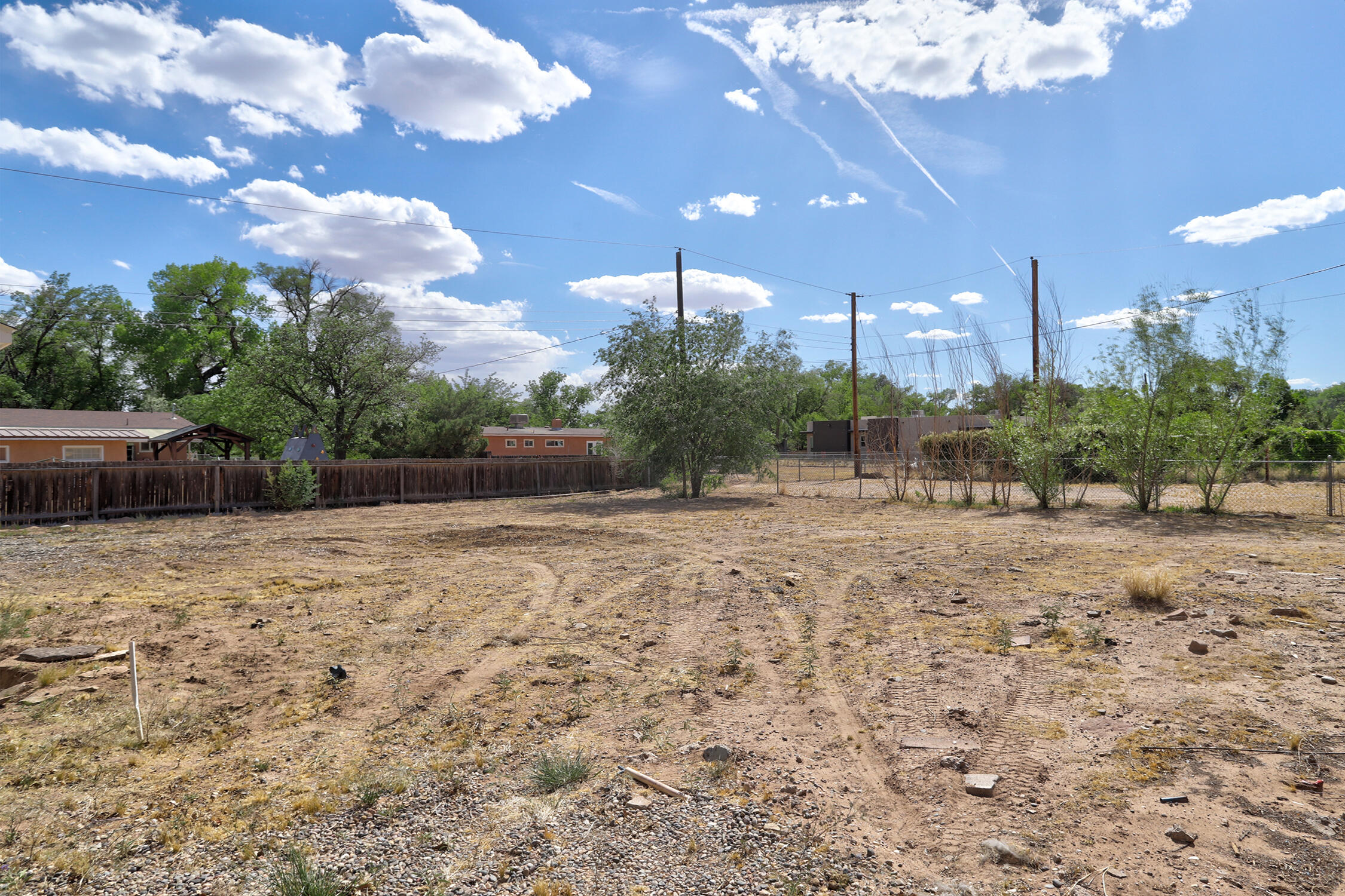 Photo 12 — 712 Green Valley Road NW