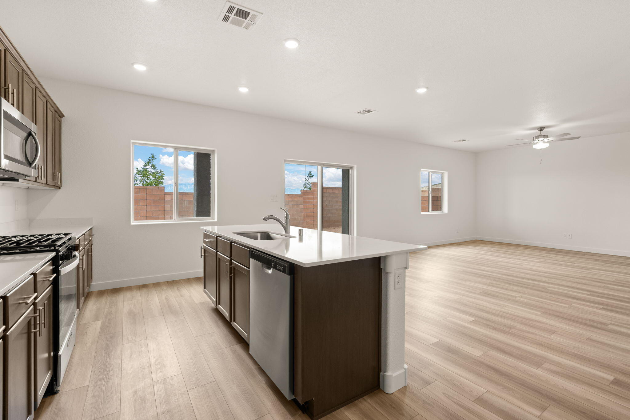 Photo 19 — 1515 Rawhide Loop NE