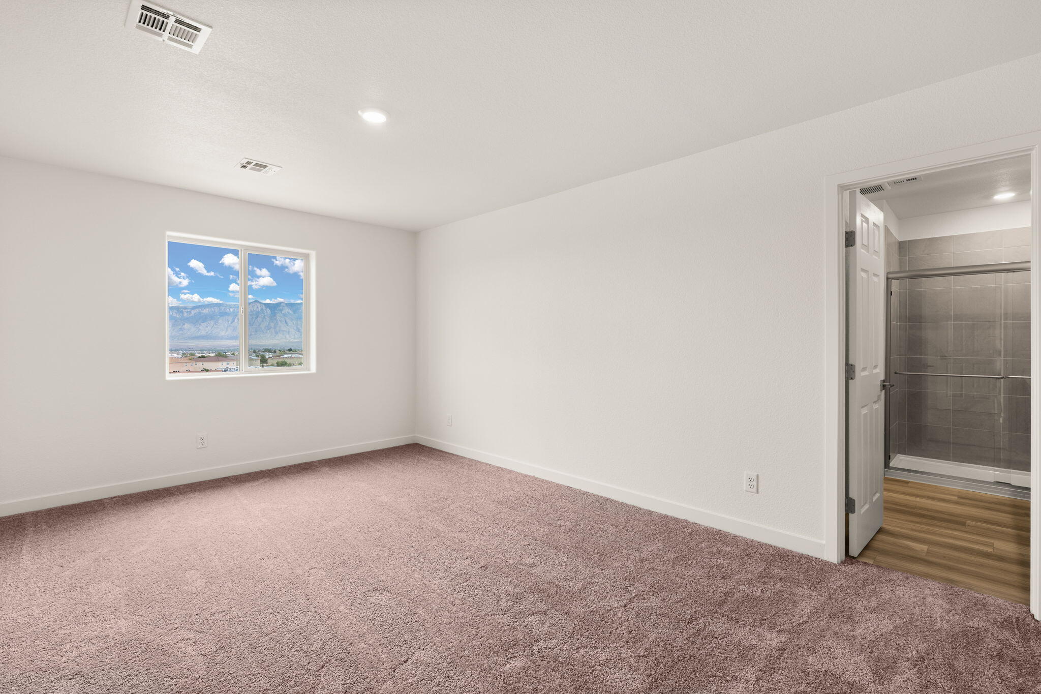 Photo 15 — 1515 Rawhide Loop NE