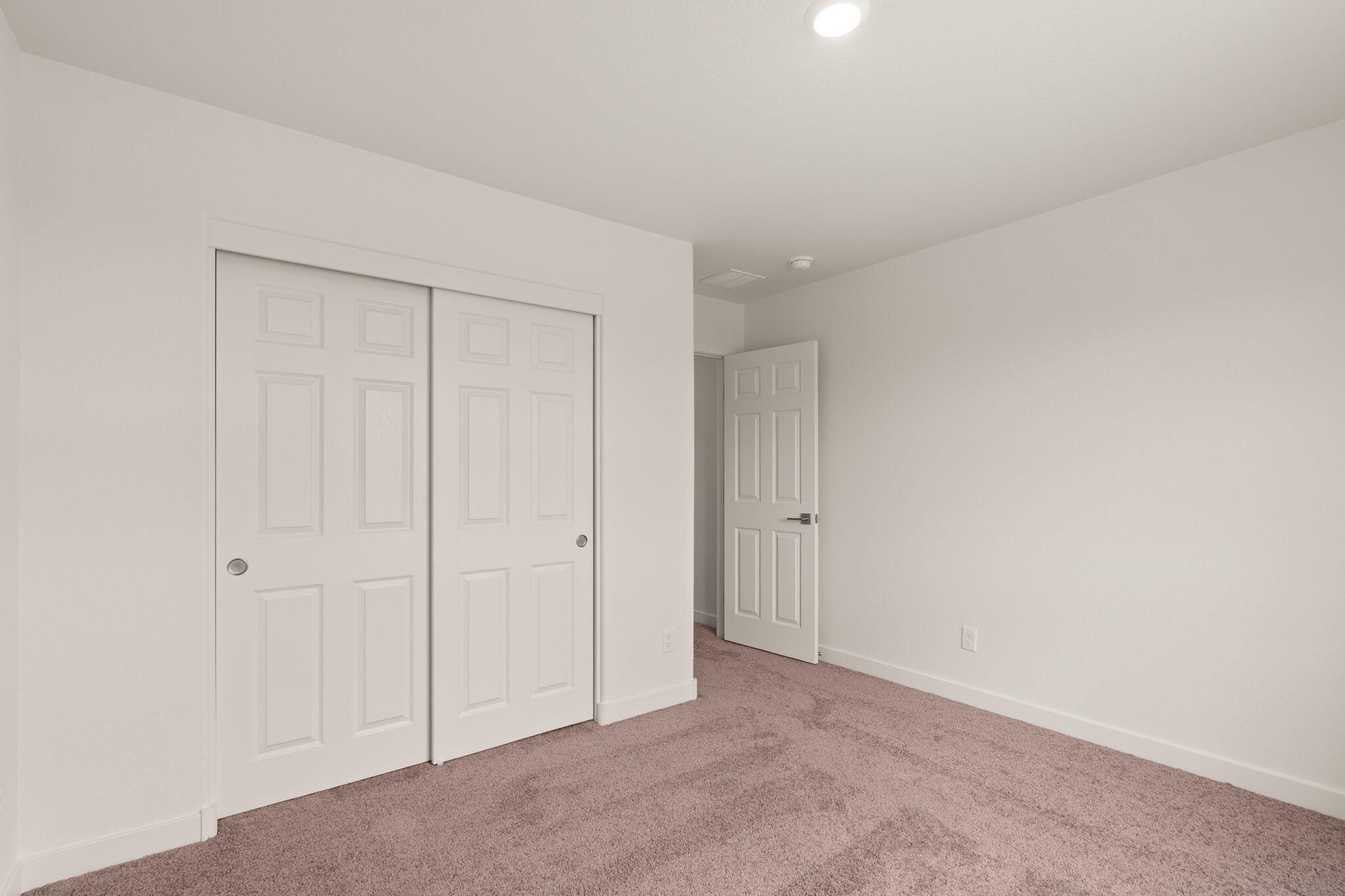 Photo 4 — 1515 Rawhide Loop NE