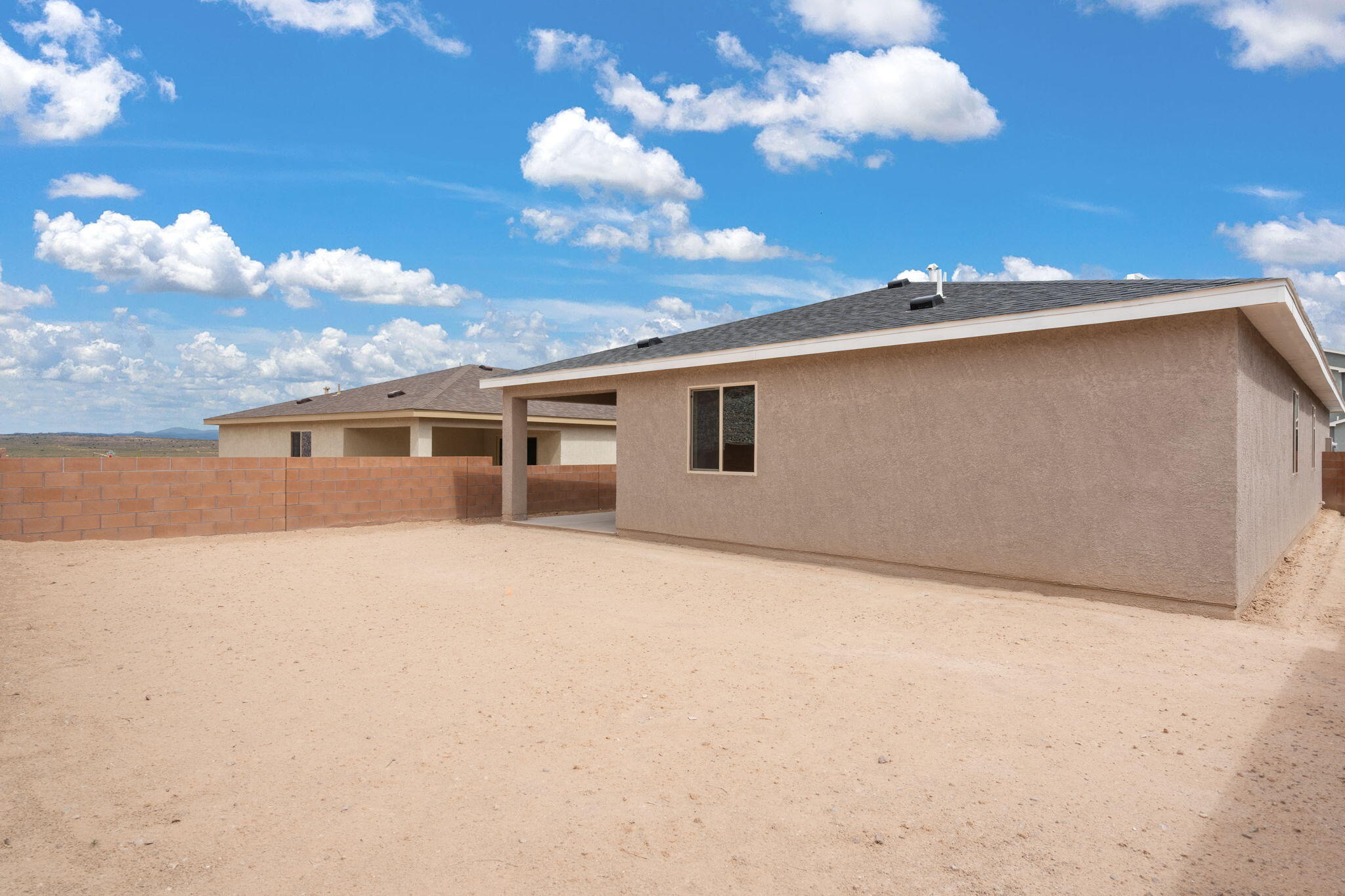 Photo 2 — 1524 Rawhide Loop NE