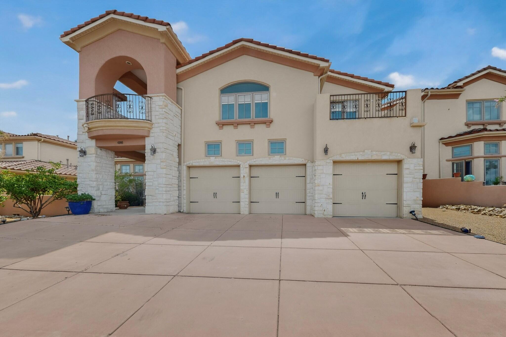 Photo 16 — 4505 Atherton Way NW