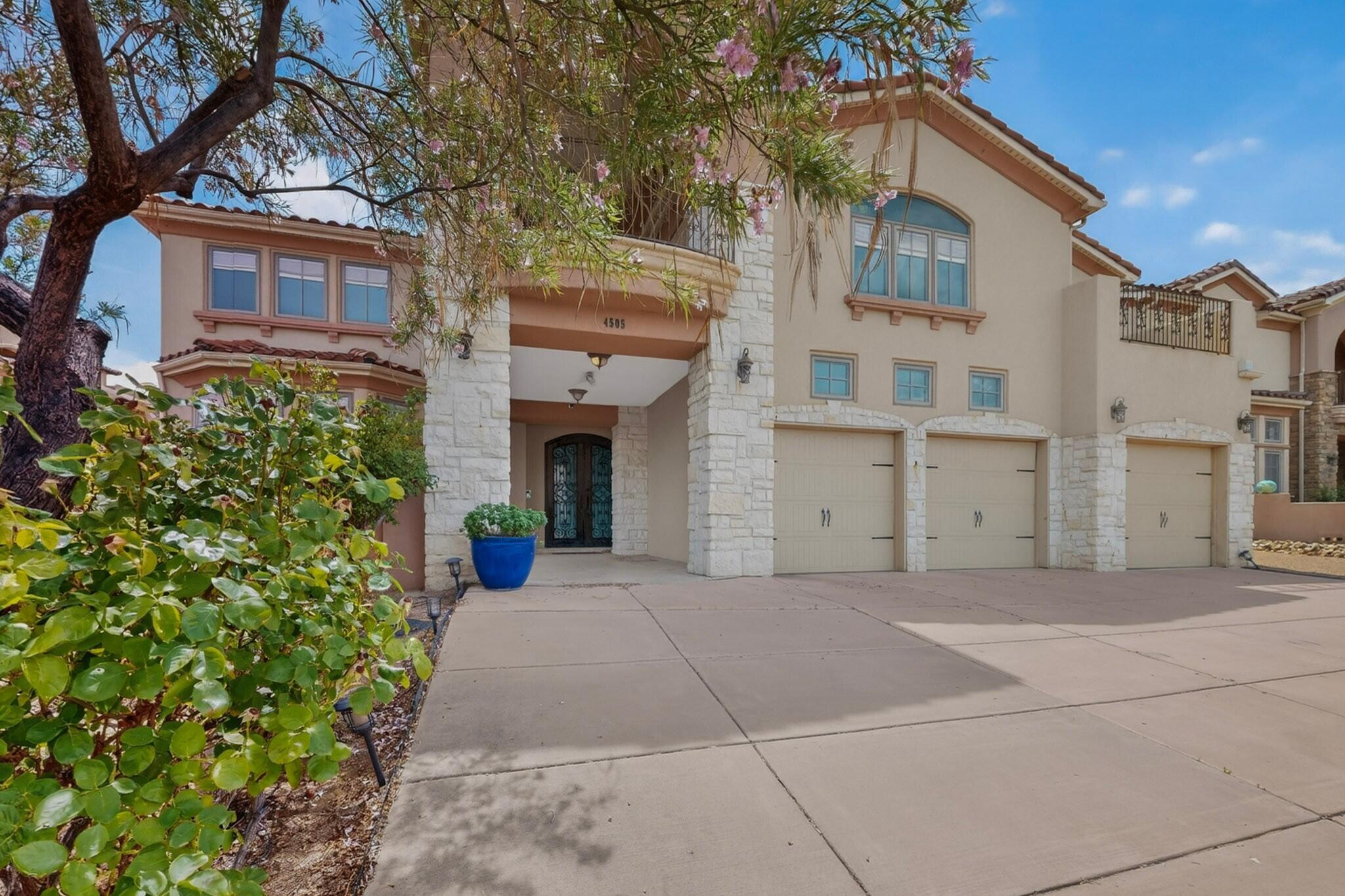 Photo 15 — 4505 Atherton Way NW