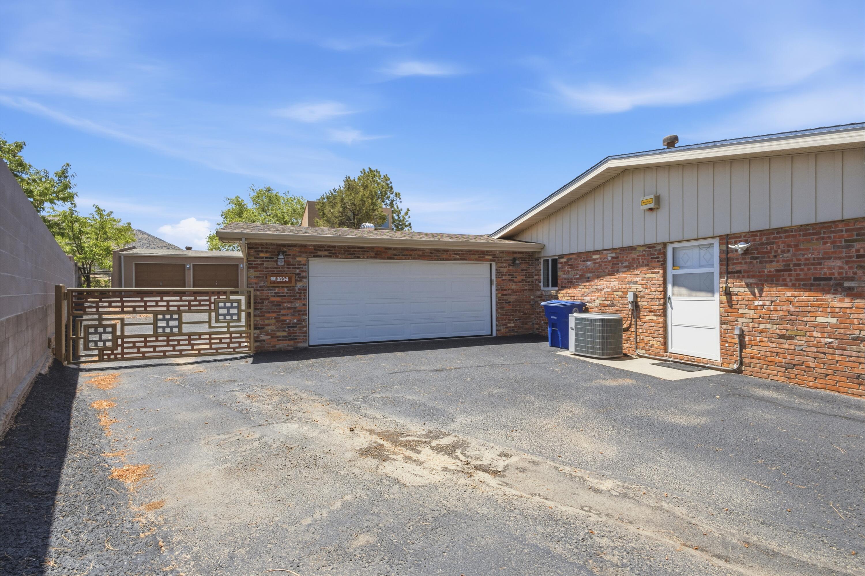 Photo 16 — 1634 Sagebrush Trail SE
