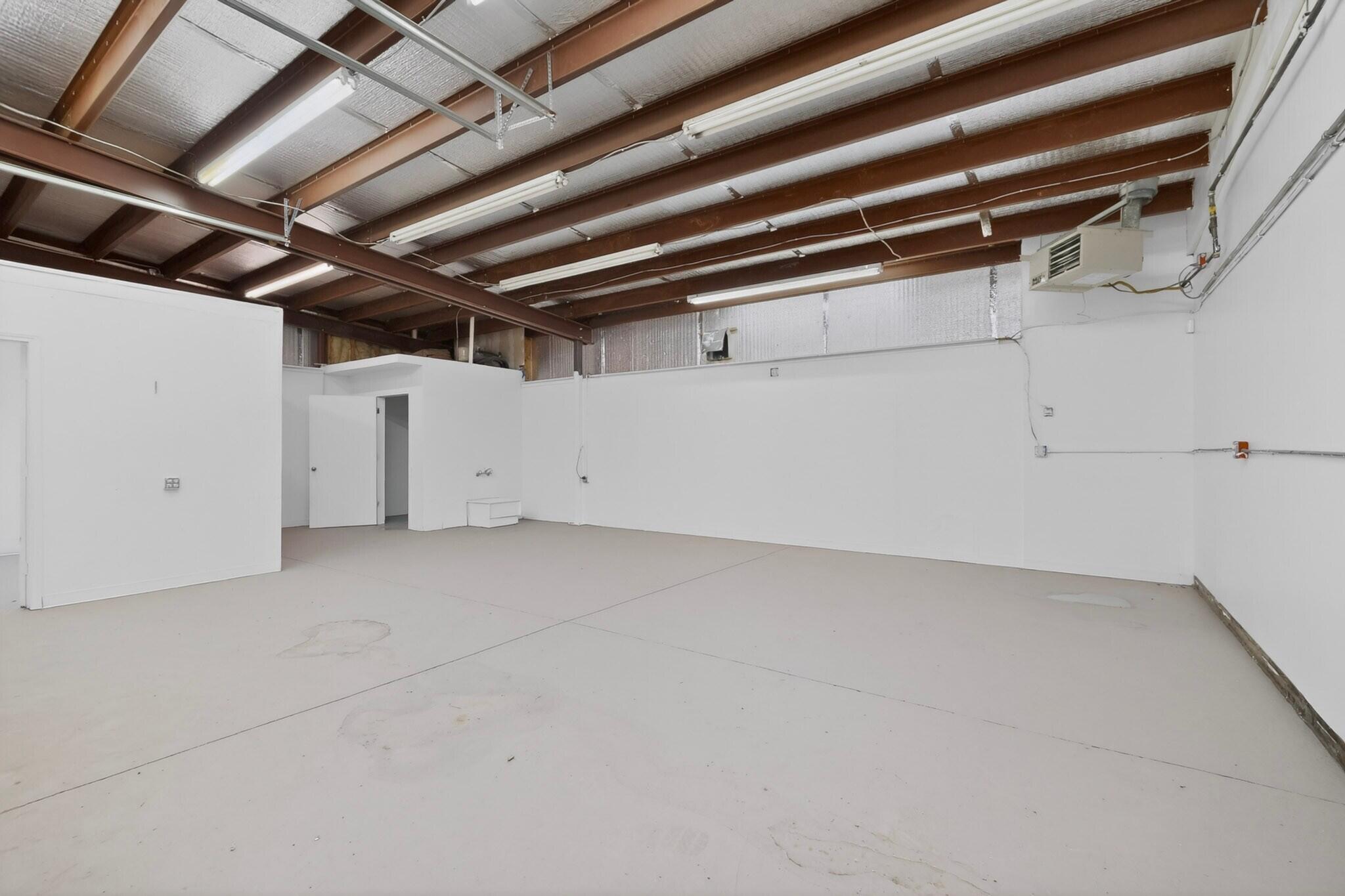Photo 5 — 528 Juan Tabo Boulevard NE