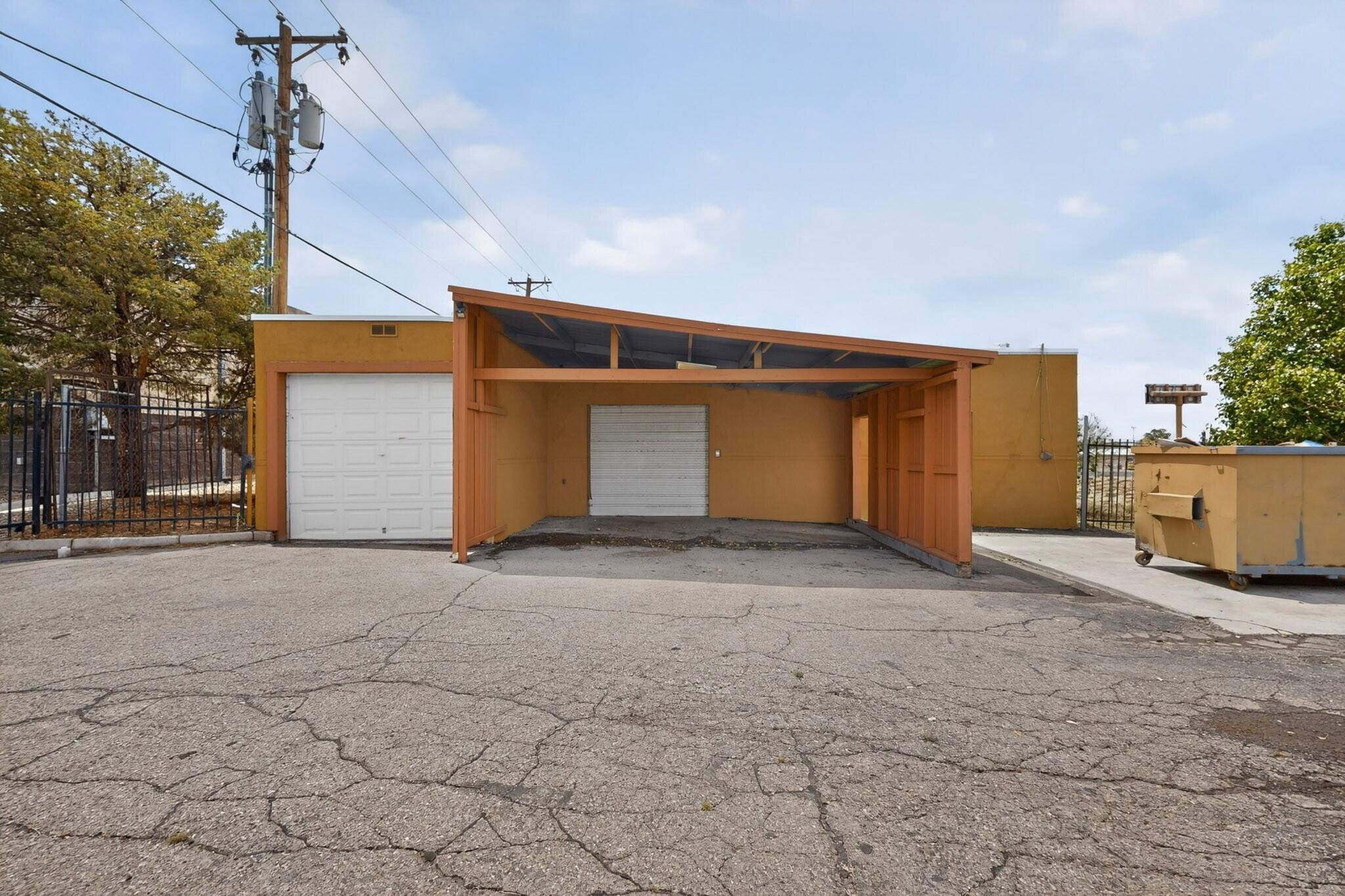 Photo 12 — 528 Juan Tabo Boulevard NE