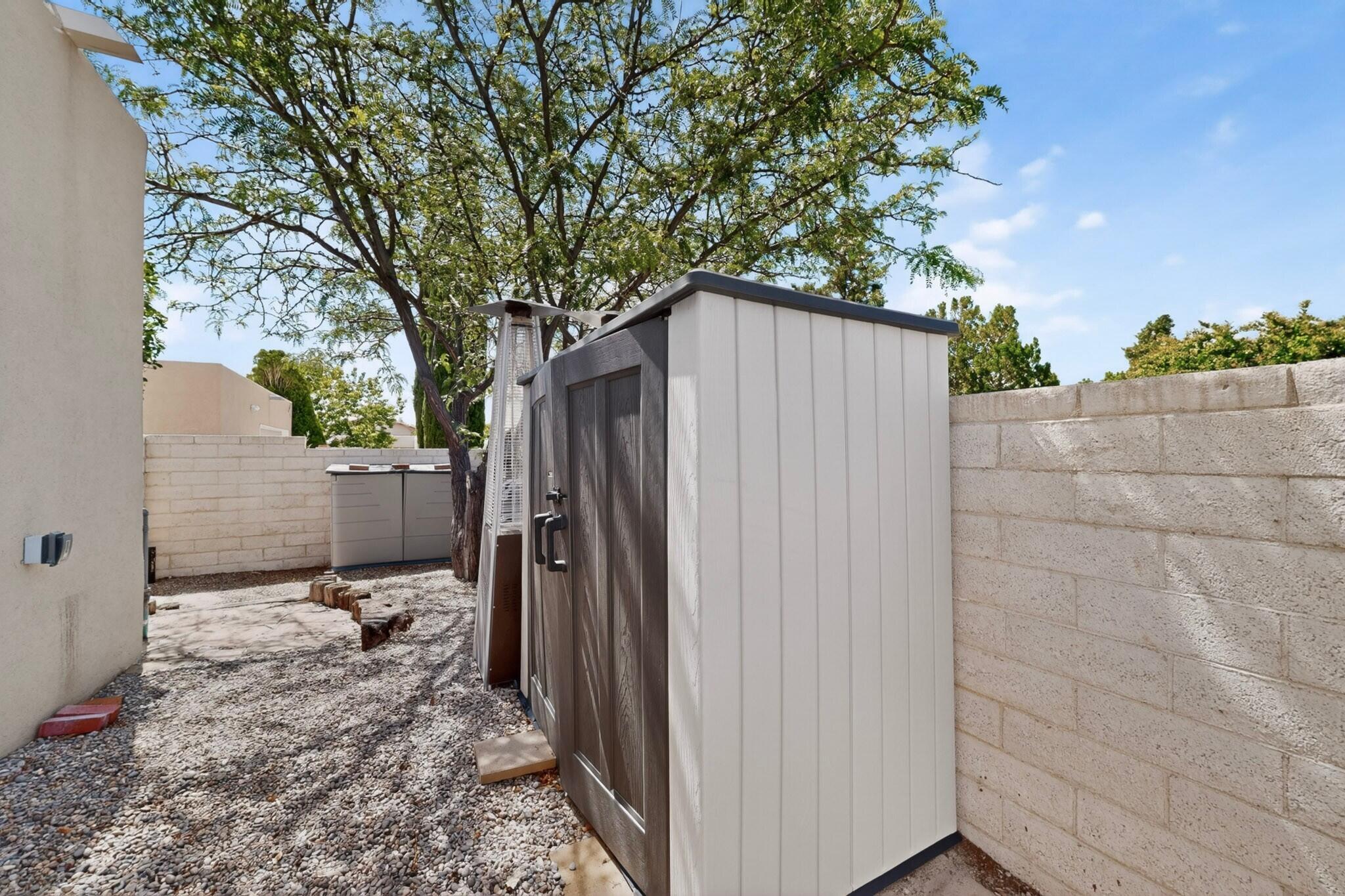 Photo 2 — 9107 La Costa Drive NE