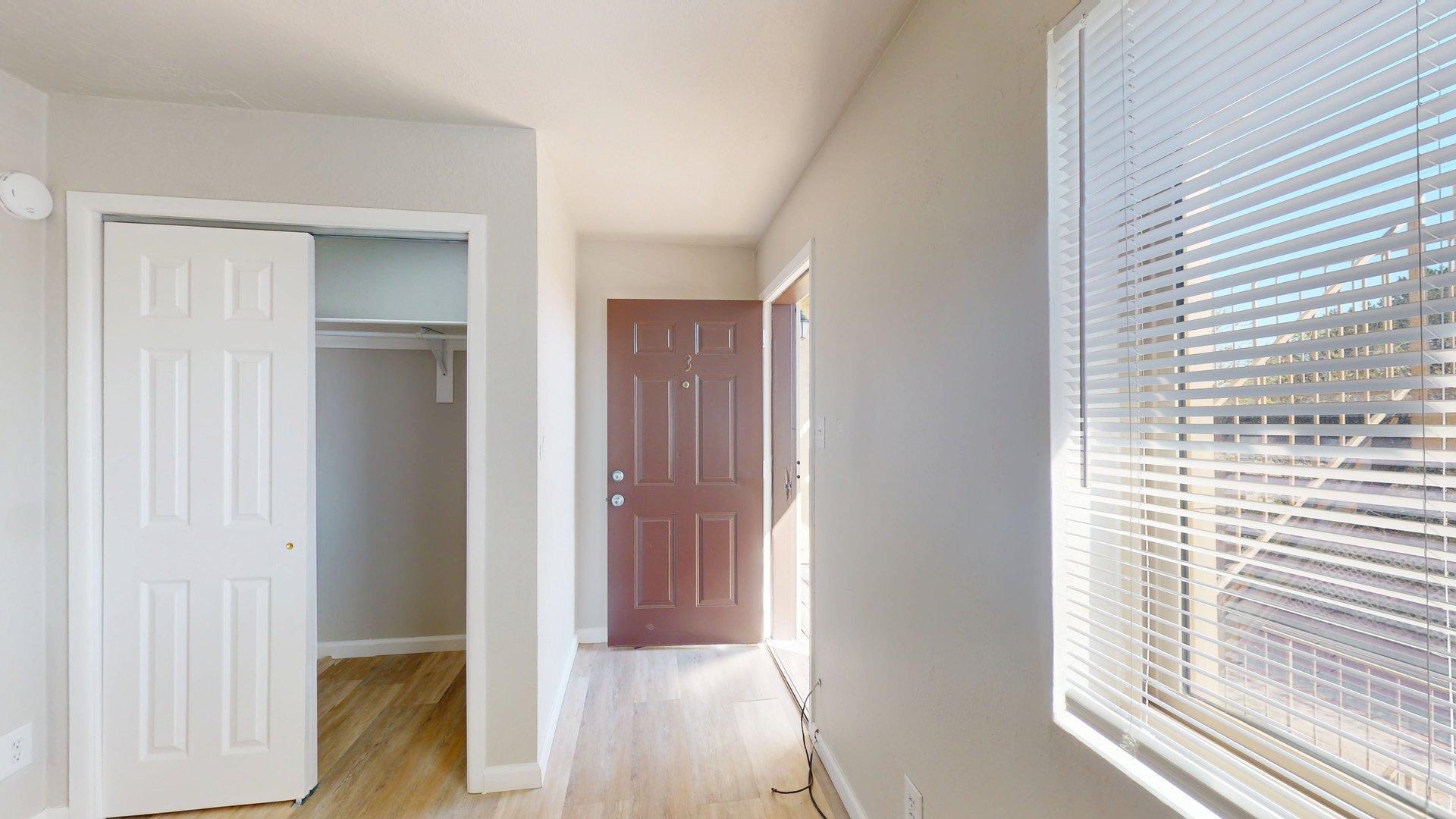 Photo 15 — 2104 Lead Avenue SE