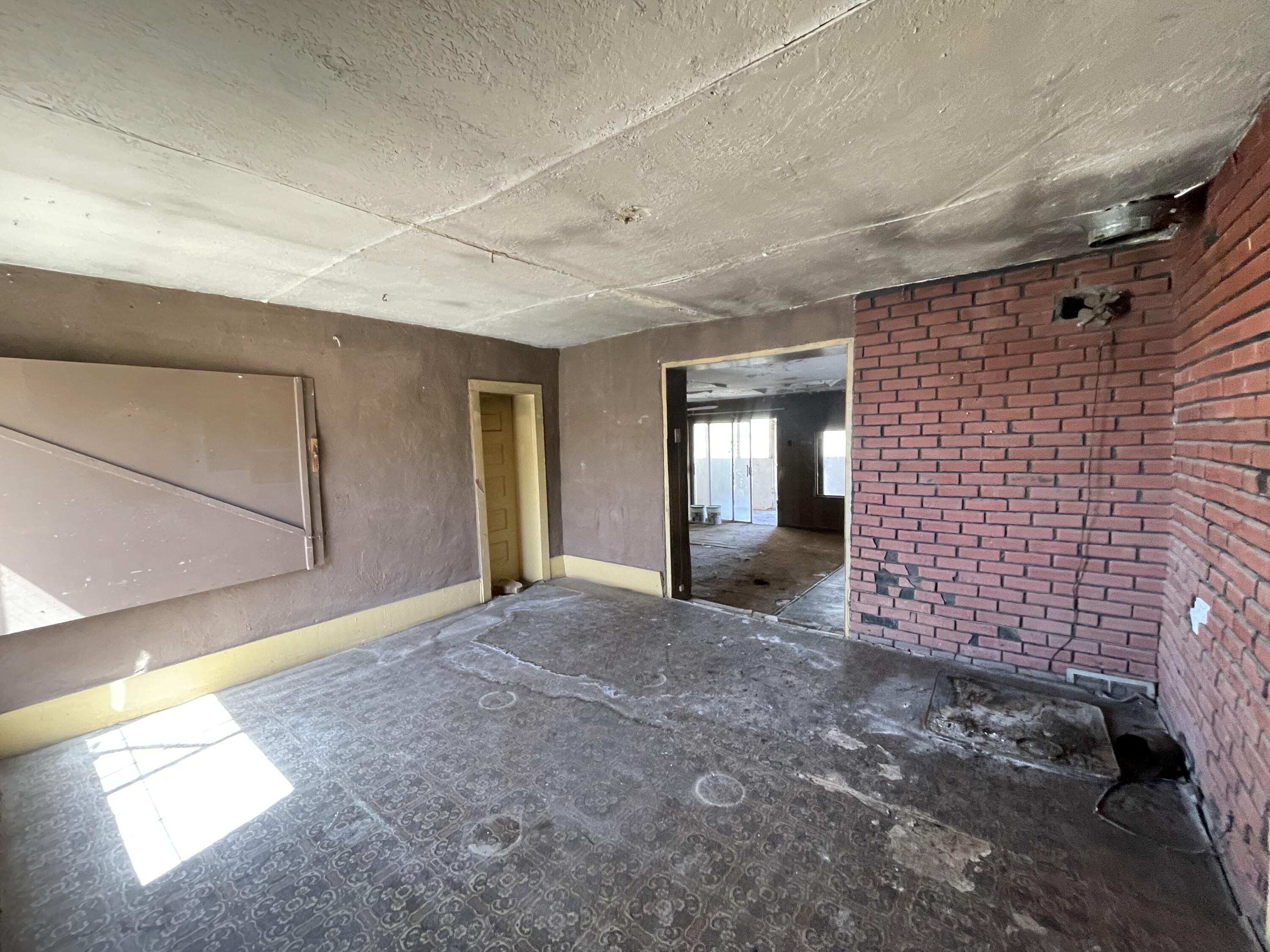 Photo 7 — 503 S Pine Street