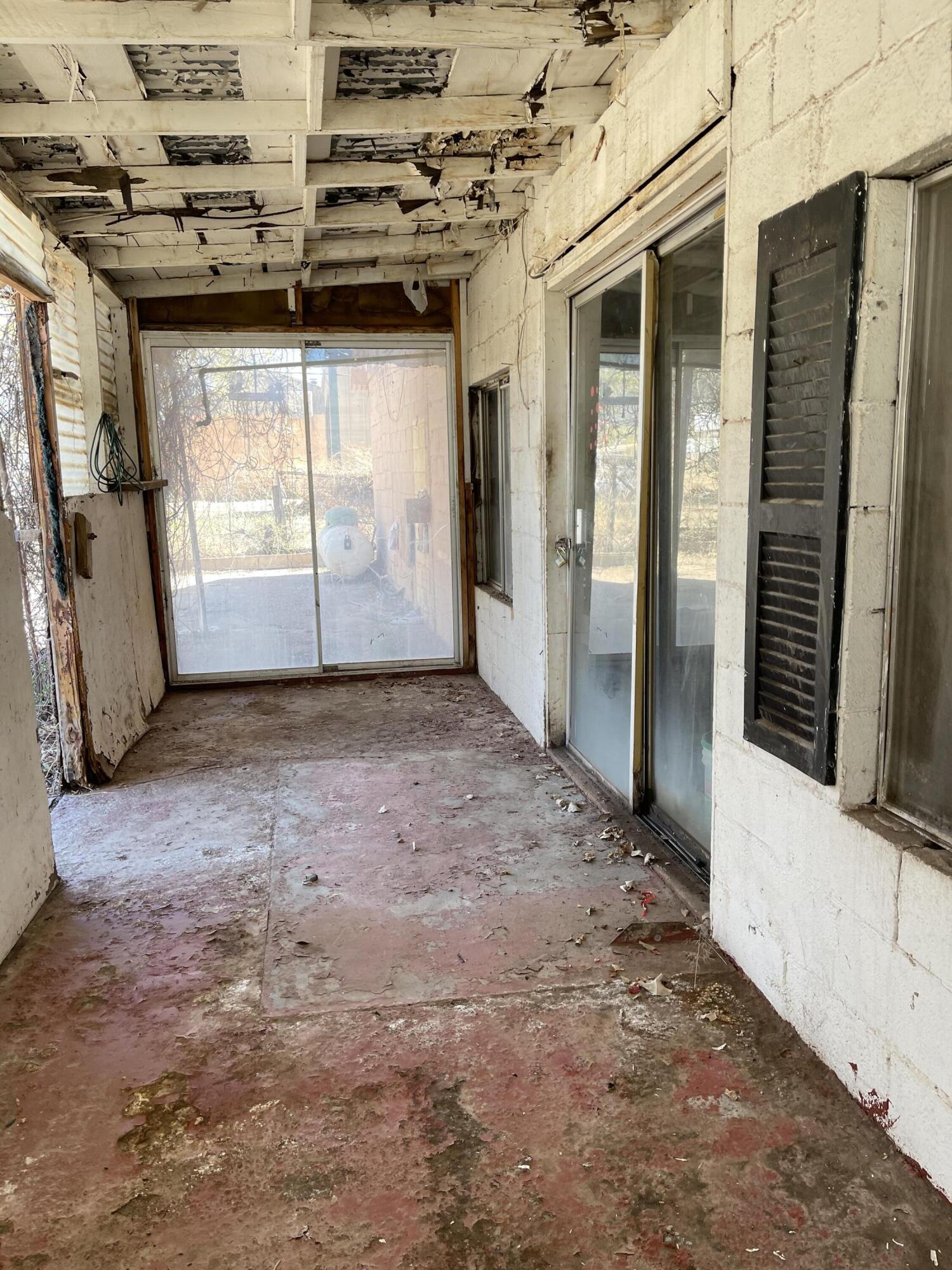 Photo 11 — 503 S Pine Street